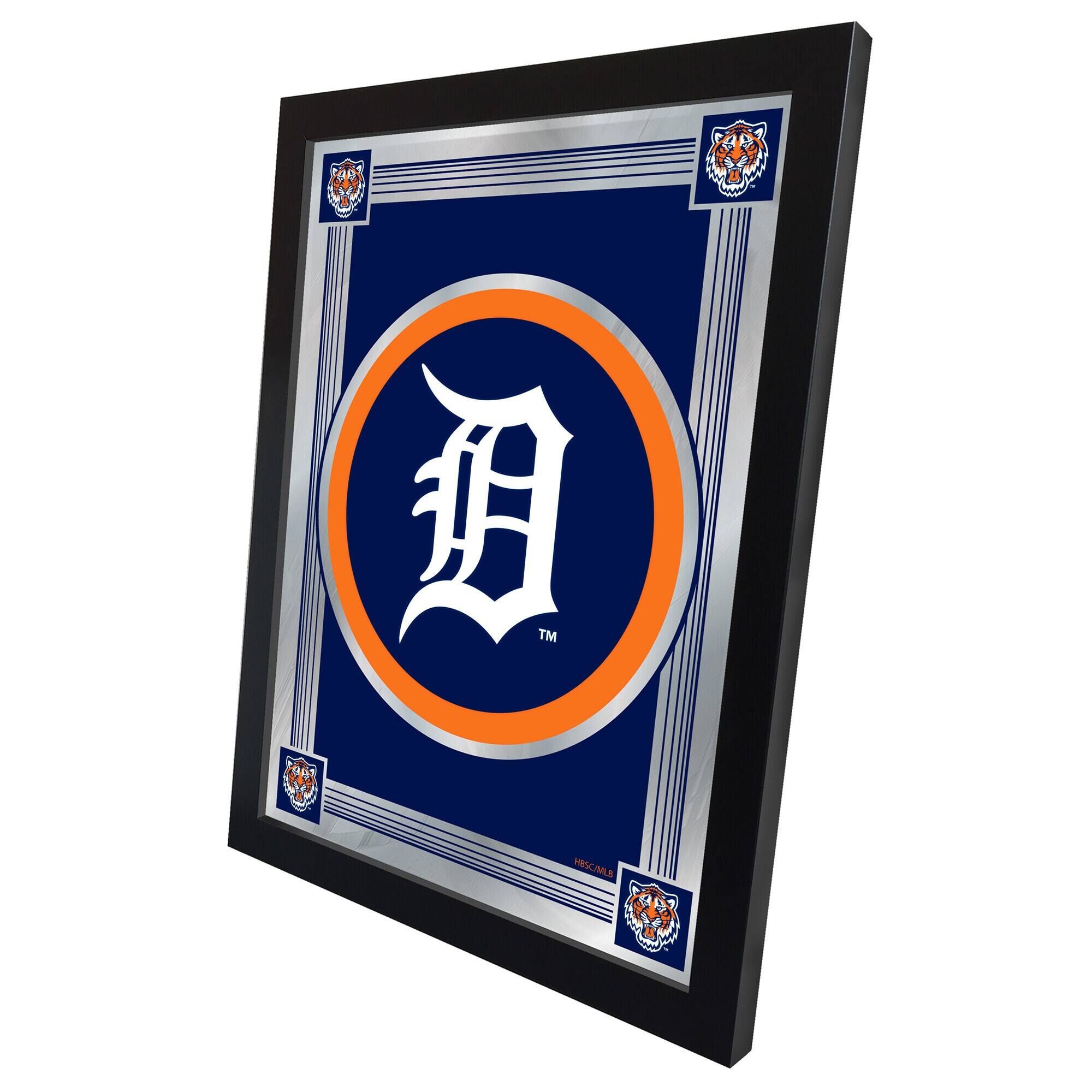 The text on the image is:

- "D"
- "TM"
- "HESCAMEL"