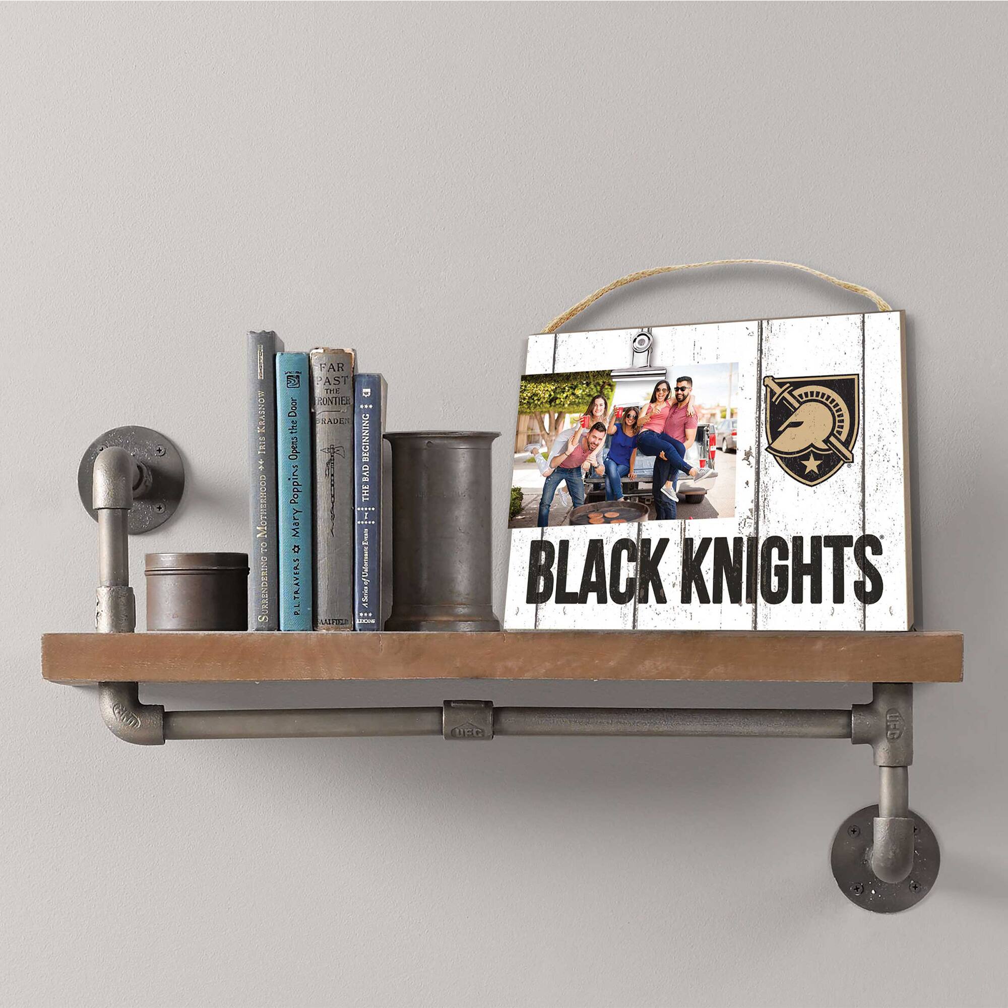 KRASNOE ... THER 2 5 SUxAnDERDO PAR  3 AST THE DOONTER Door ... XAPE Oyensthe BEGINNING BAD Poppina THE ary E D TRAVIAS  I : s DESSRRTFED BLACK KNIGHTS UEC