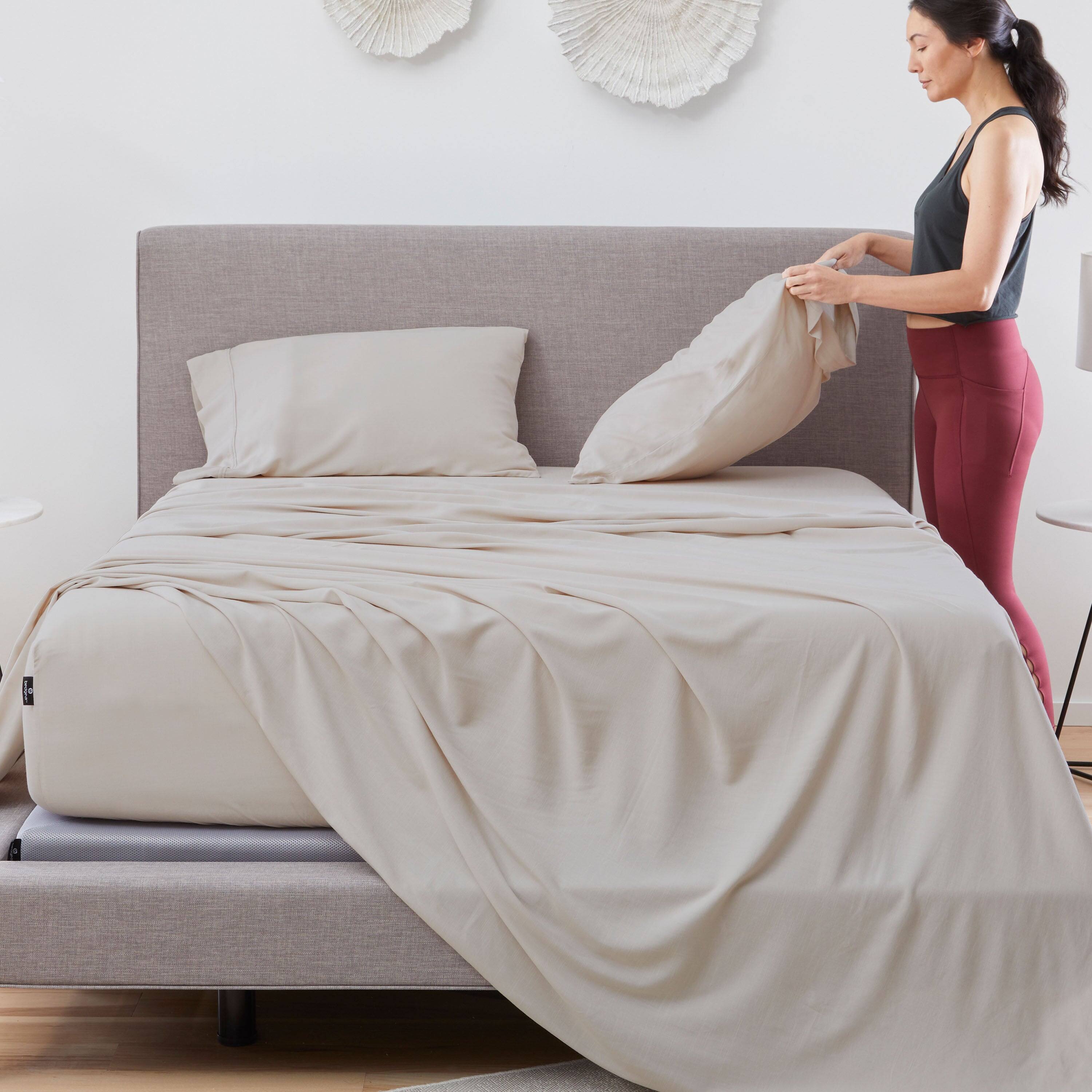 Alt View 3. Bedgear - Hyper-Linen Performance® Sheet Set - Misty Blue, Queen - misty-blue.