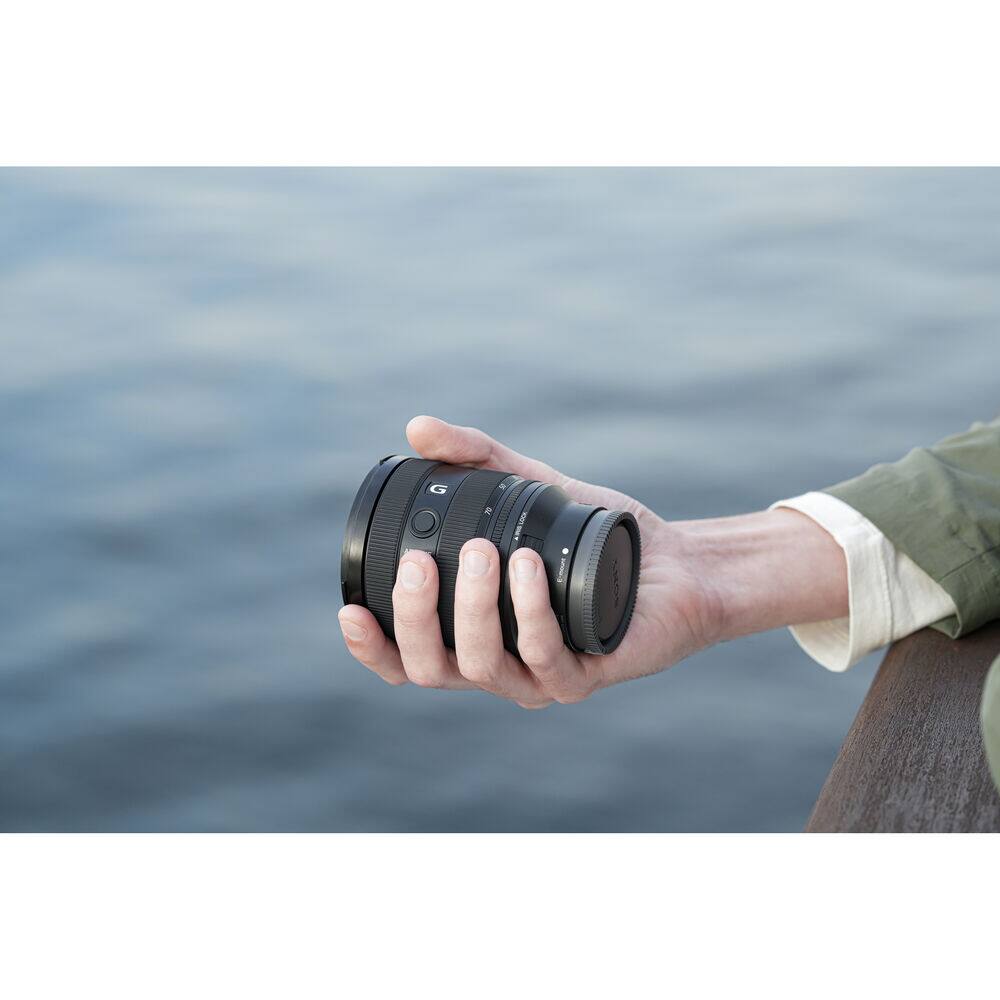 Alt View 5. Sony - Sony FE 20-70mm f/4 G Lens (Sony E) (SEL2070G) + 64GB Memory Card + More - Bundle - Black.