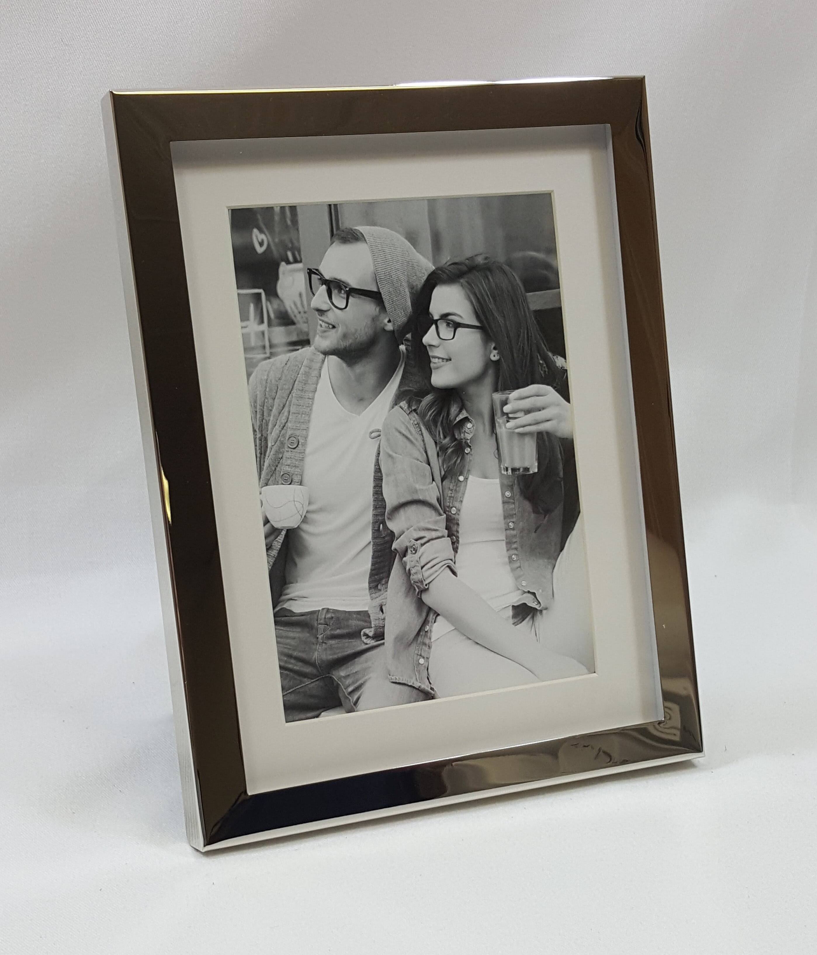 Front. Jiallo - Shadow box frame 5 x 7" - Silver, Multi Color.