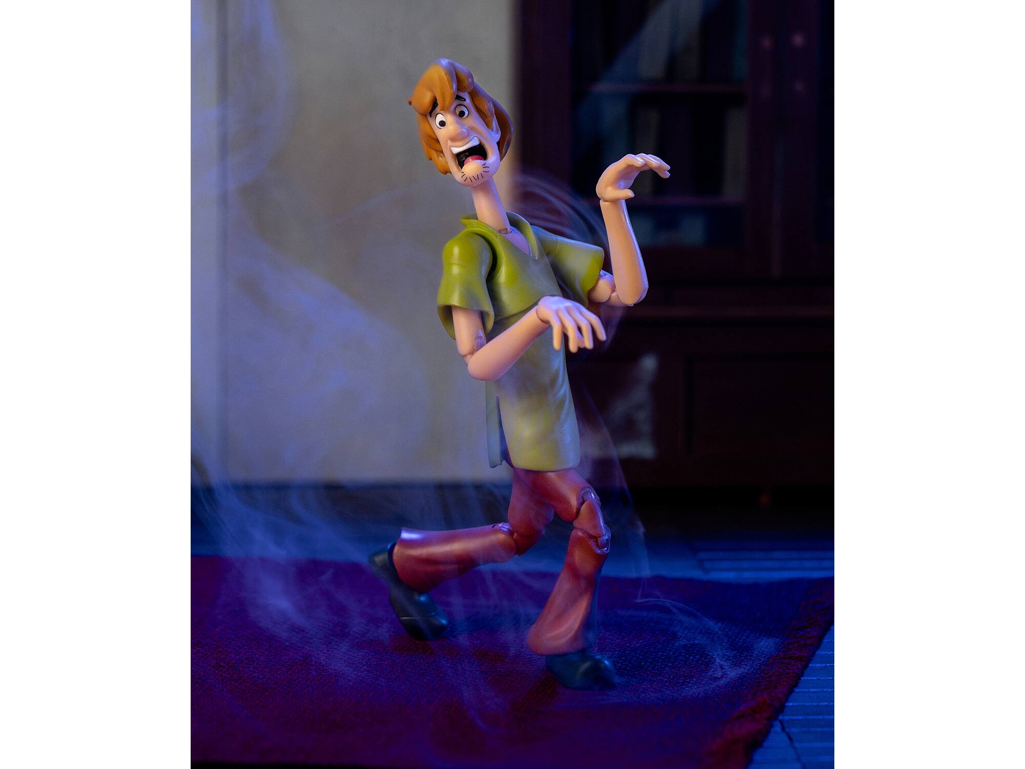 Left. Jada - Shaggy Rogers 6.5" Moveable Figure with Accessories and Alternate Head and Hands "Scooby-Doo!" Franchise Model by Jada - Multicolor.