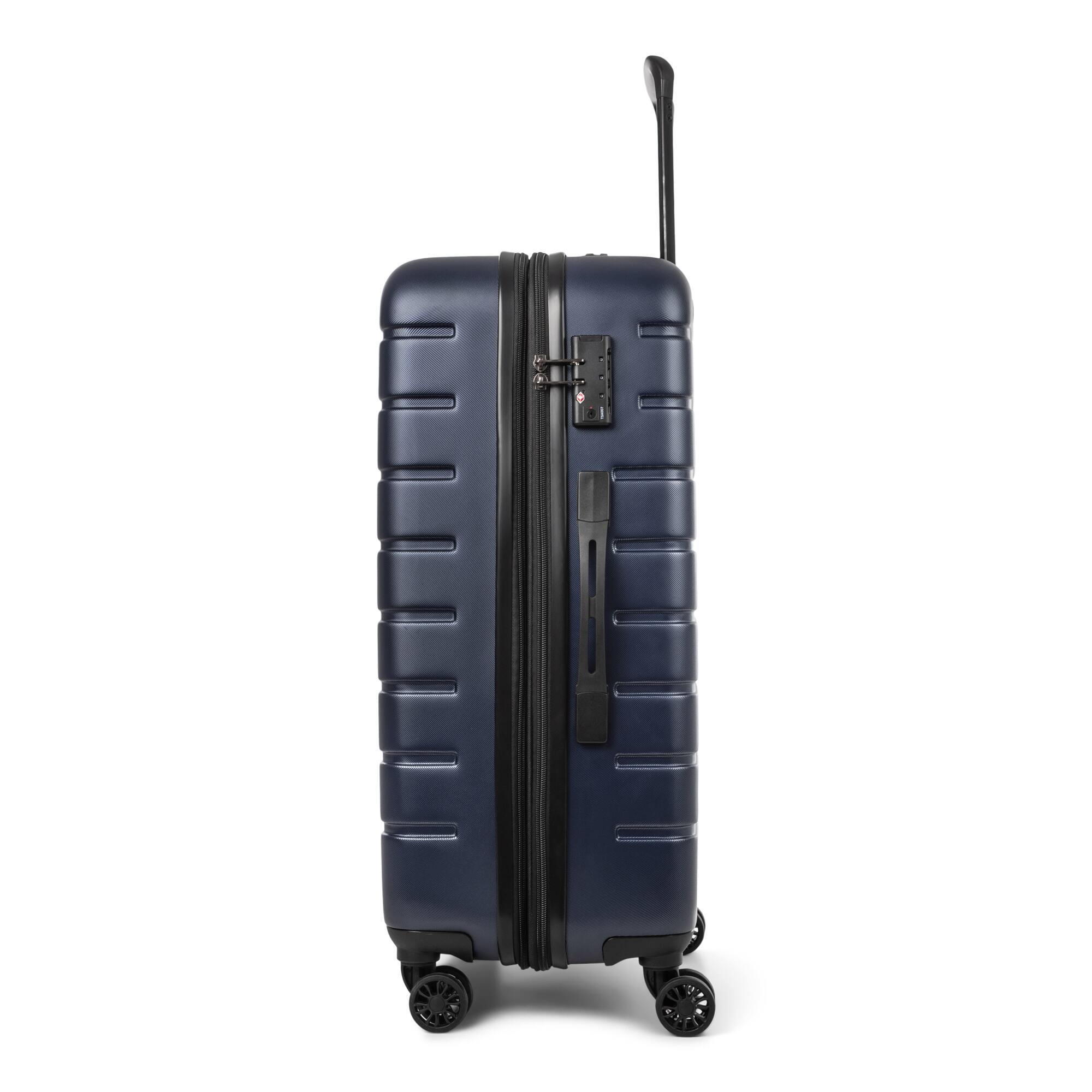 Left Zoom. Bugatti - 24" Geneva Suitcase - Navy.
