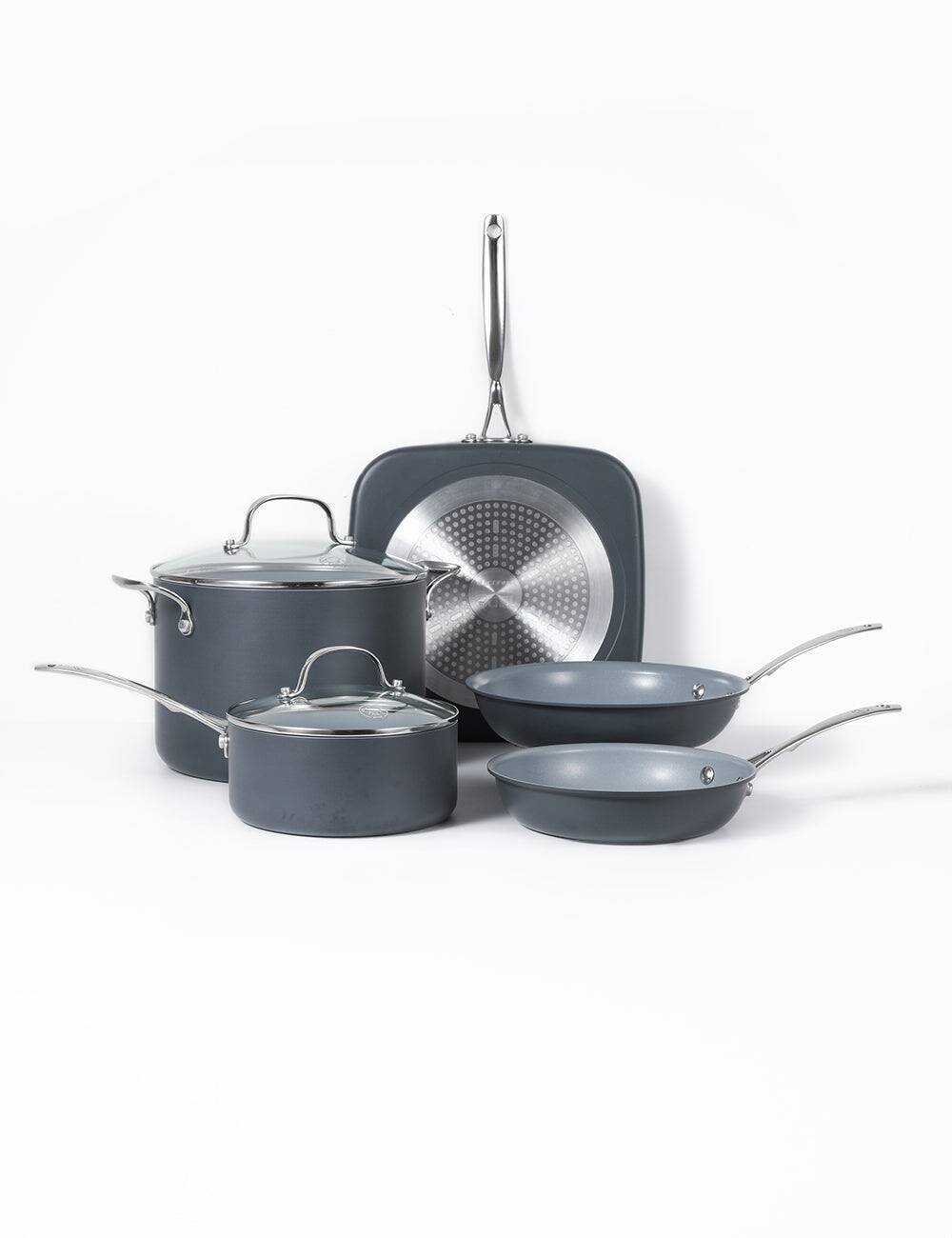 Angle. Commercial Chef - COMMERCIAL CHEF 7-Piece ECOPAN Cookware Set - Dark Gray.