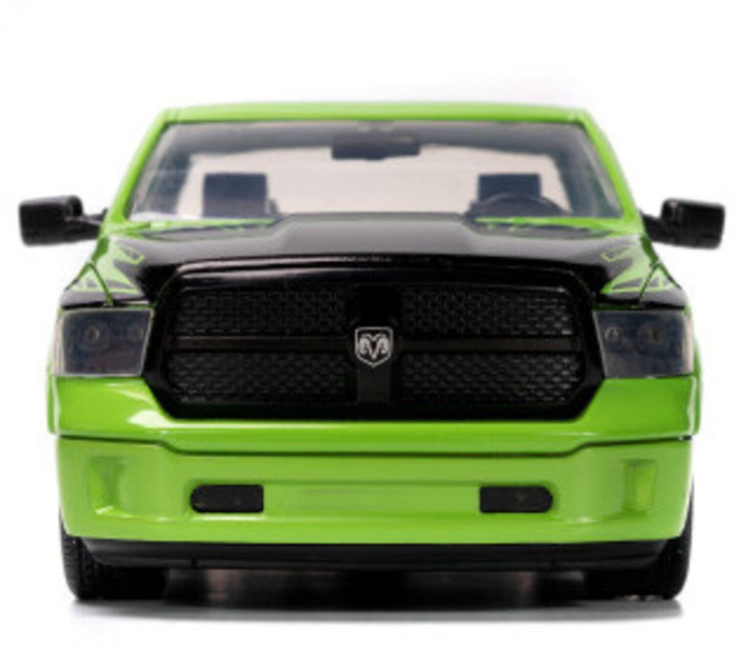 Alt View 2. Jada Toys - Jada Toys - 1:24 Marvel Avengers - Hollywood Rides - '14 Ram 1500 with Hulk Figure   - Collectibles - Multicolor.