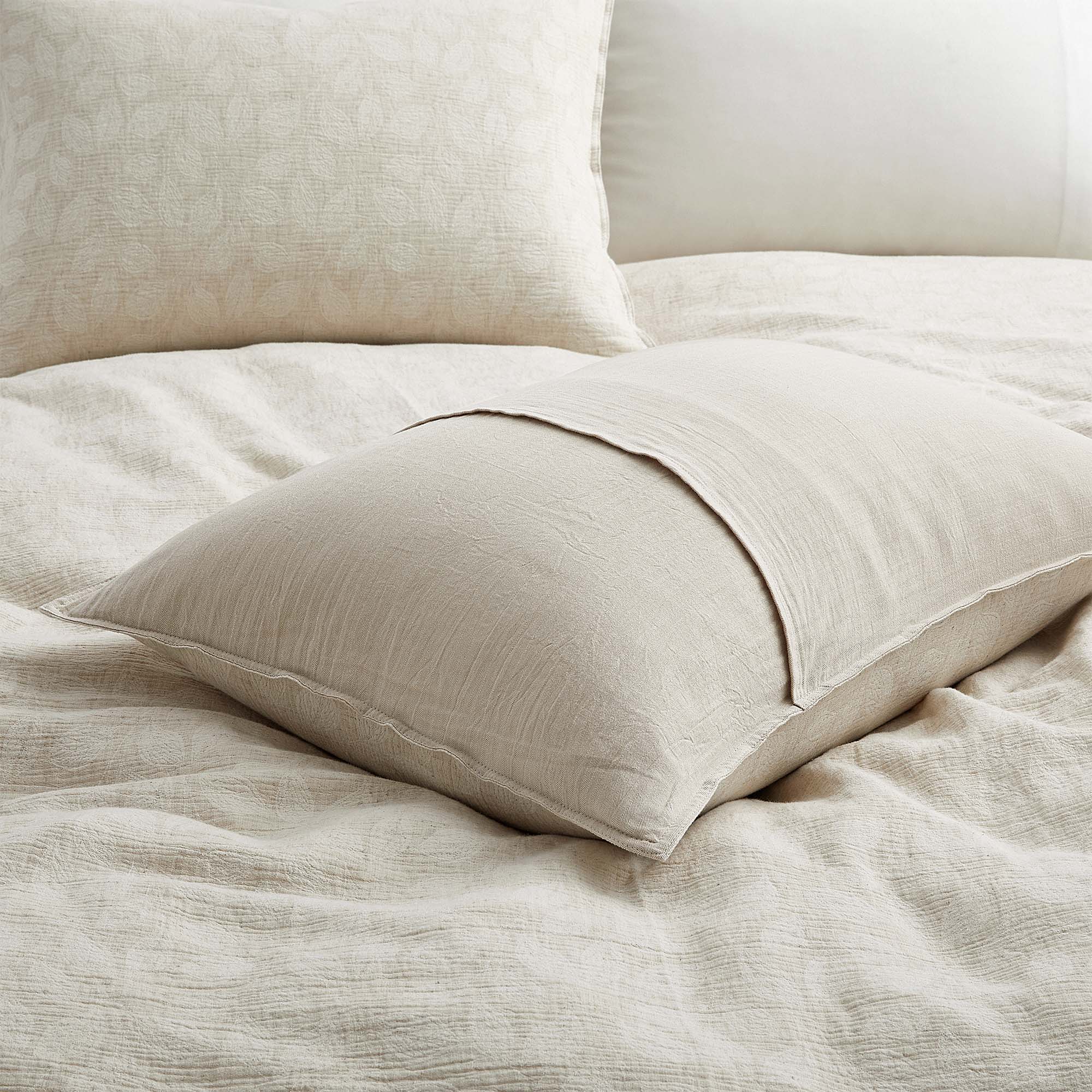 Left. Peace Nest - Peace Nest Jacquard Cotton Linen Blend Duvet Cover Set, 3 Piece Bedding Set with Pillow Shams, Leaf, King - Leaf.