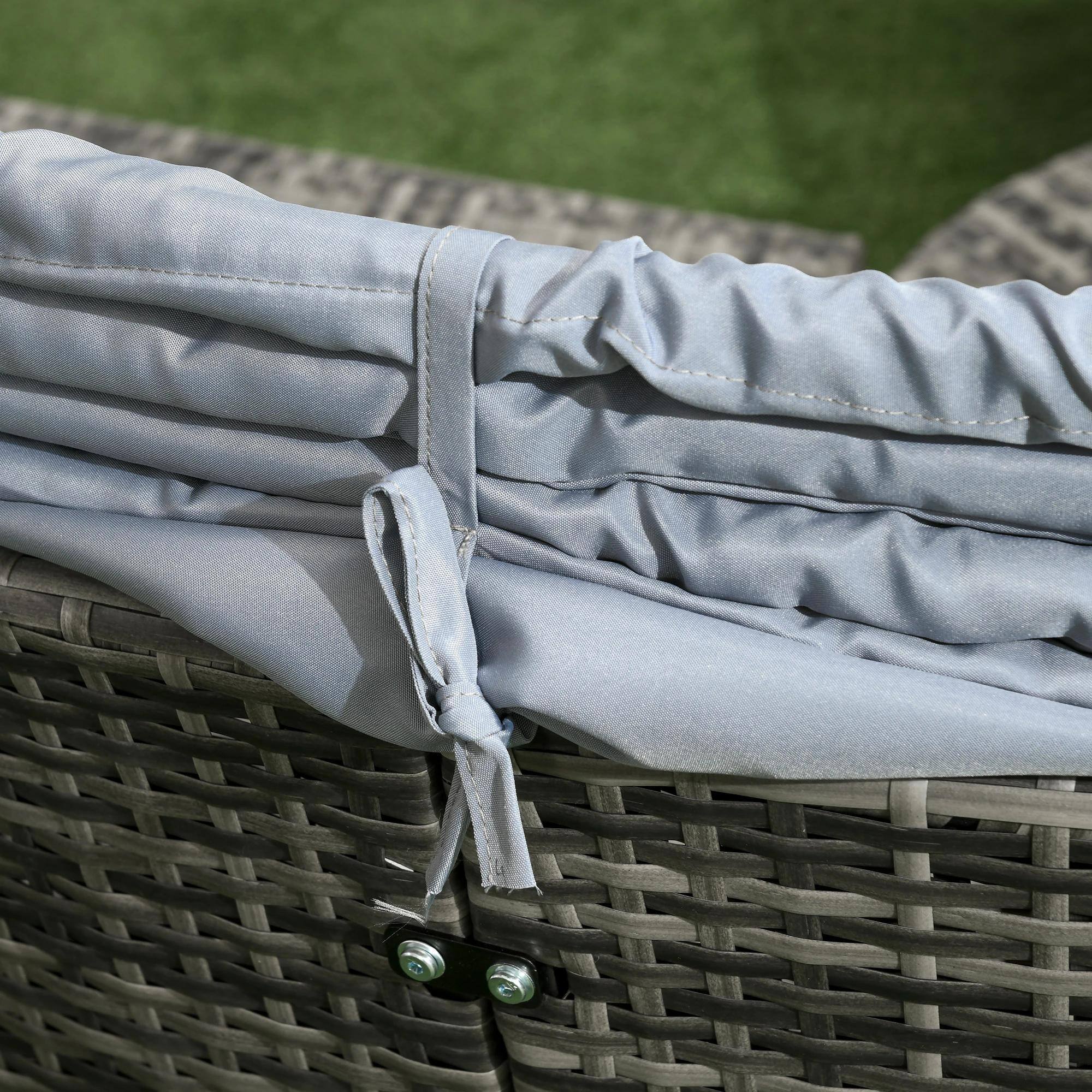 Back. Resenkos - Resenkos 4 Pieces Round Rattan Daybed, Outdoor Sectional Furniture, Polyethylene Rattan, Light Gray - Light Gray.