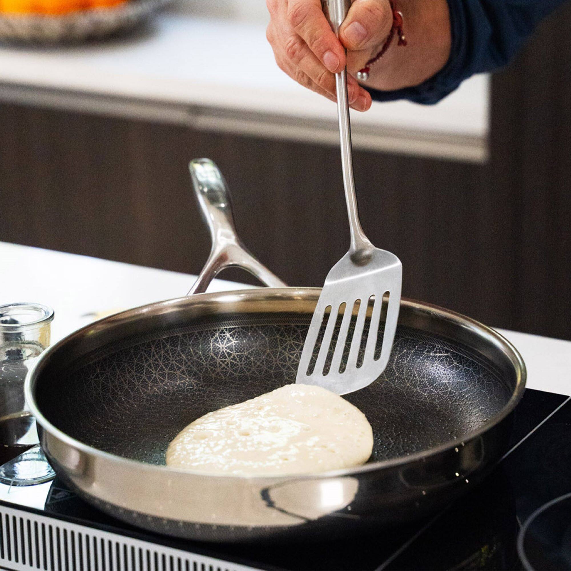 Alt View 5. Livwell Brands - DiamondClad™ 12" Hybrid Nonstick Stainless Steel Frying Pan, Dishwasher Safe, PFOA-free – Silver/Black - Black/Silver.