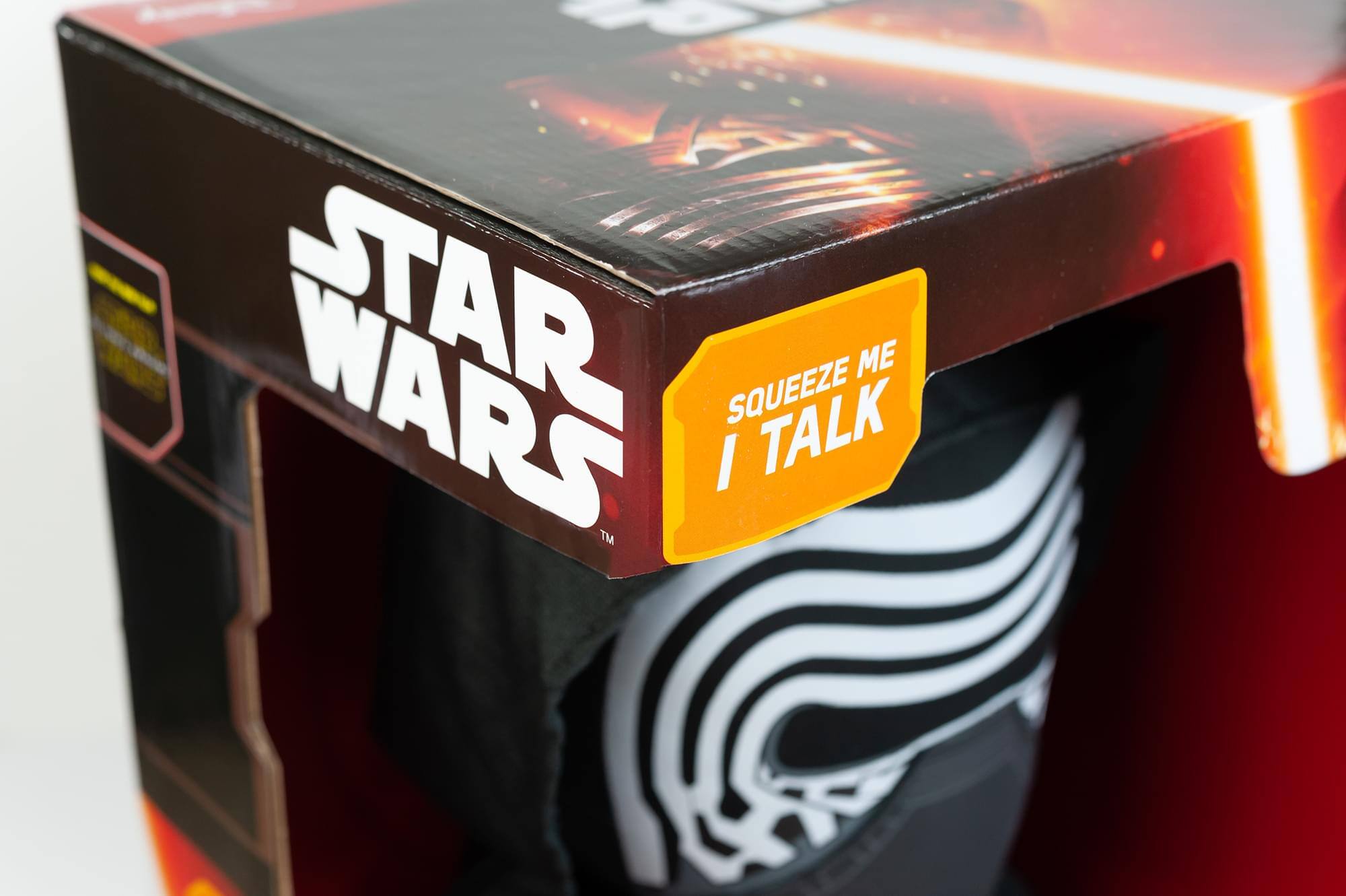 STAR WARS  
SQUEEZE ME I TALK