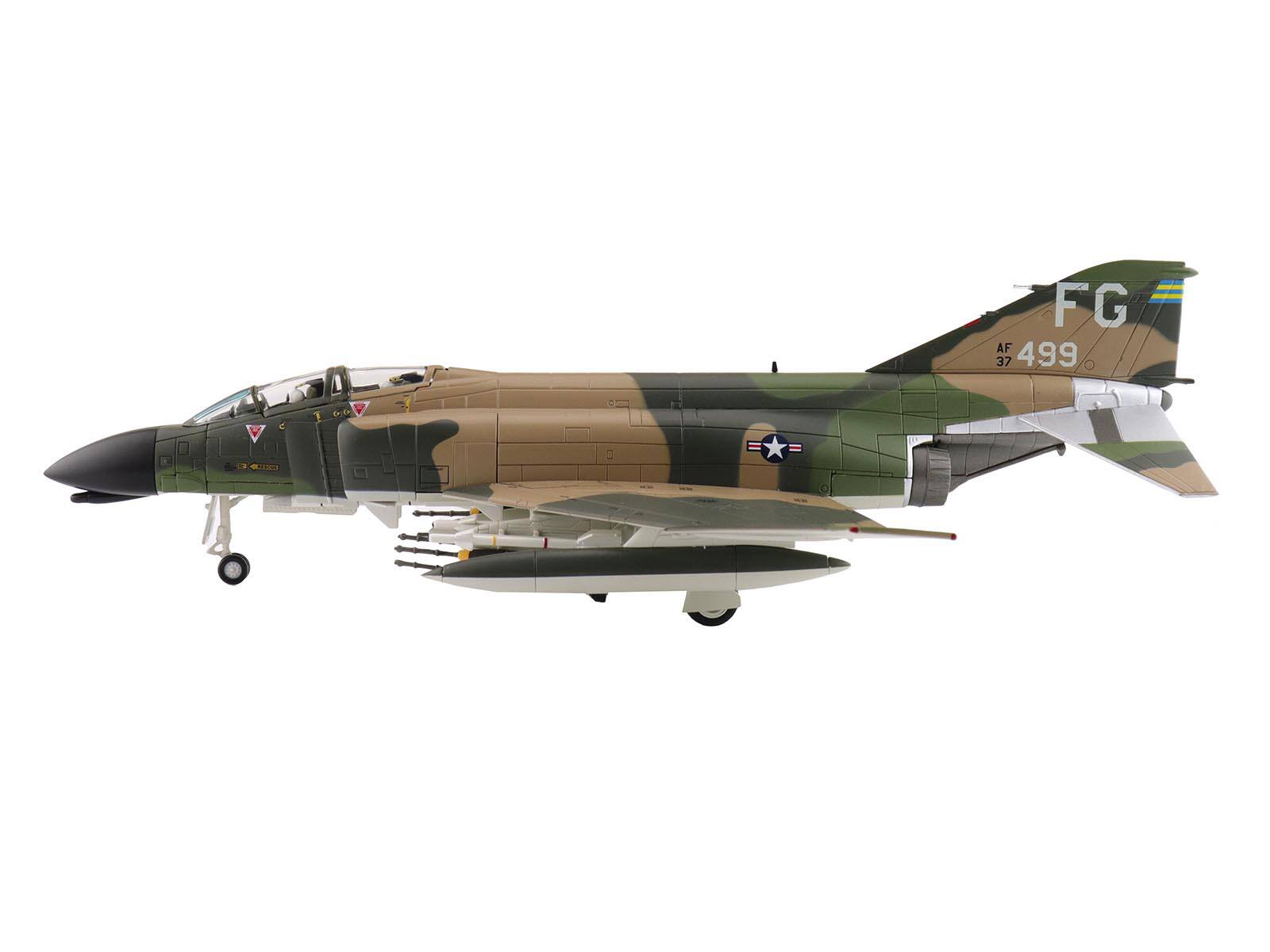 Angle. Hobby Master - McDonnell Douglas F-4C Phantom II "63-7499 Daniel 'Chappie' James Jr. 433rd TFS 8th TFW" 1967 USAF 1/72 - Multicolor.