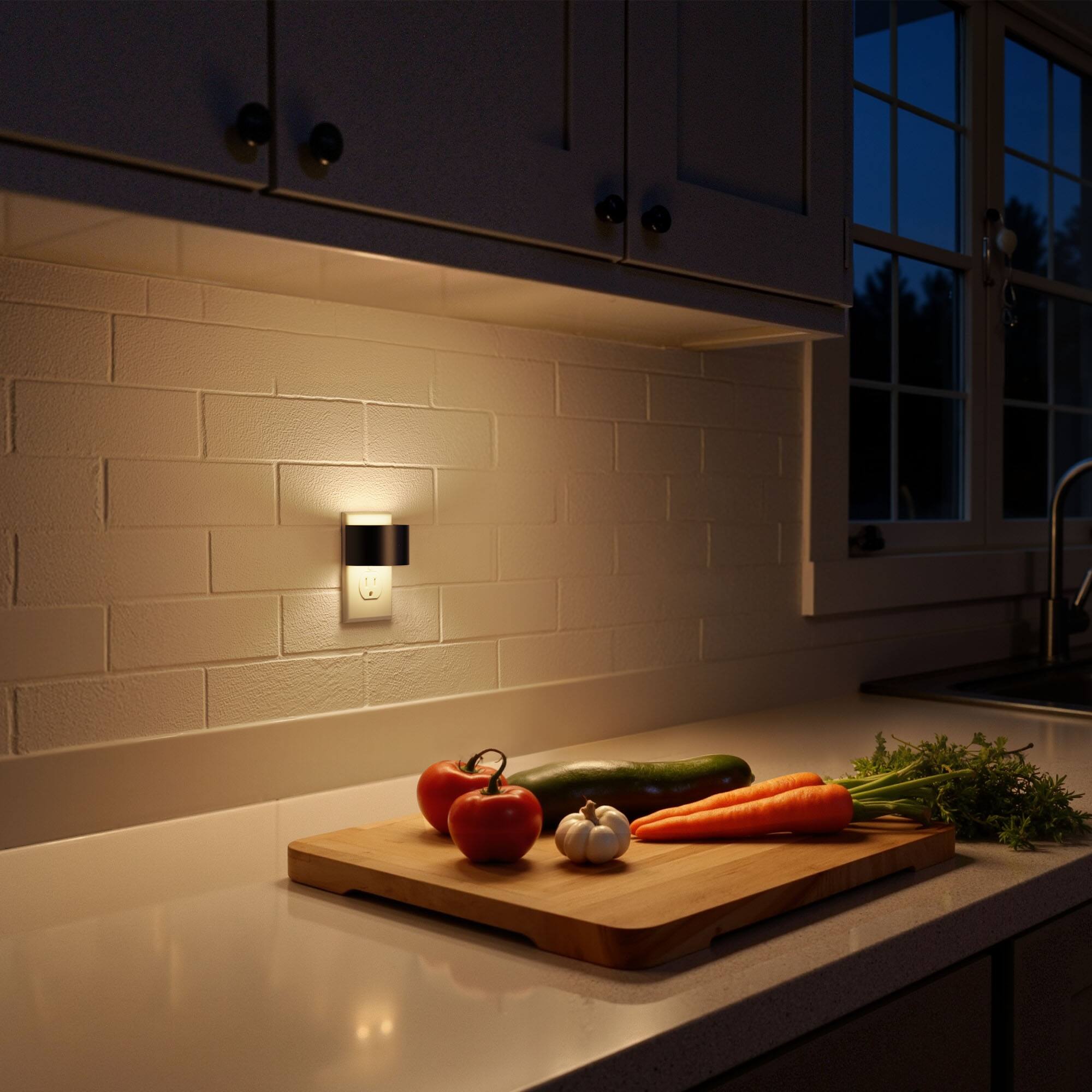 Alt View 2. Jandcase - JANDCASE 0.5W Plug-in Night Light, 3000K Warm Glow,Up/Down Light, Non-, Dusk-to-Dawn Sensor - Black.