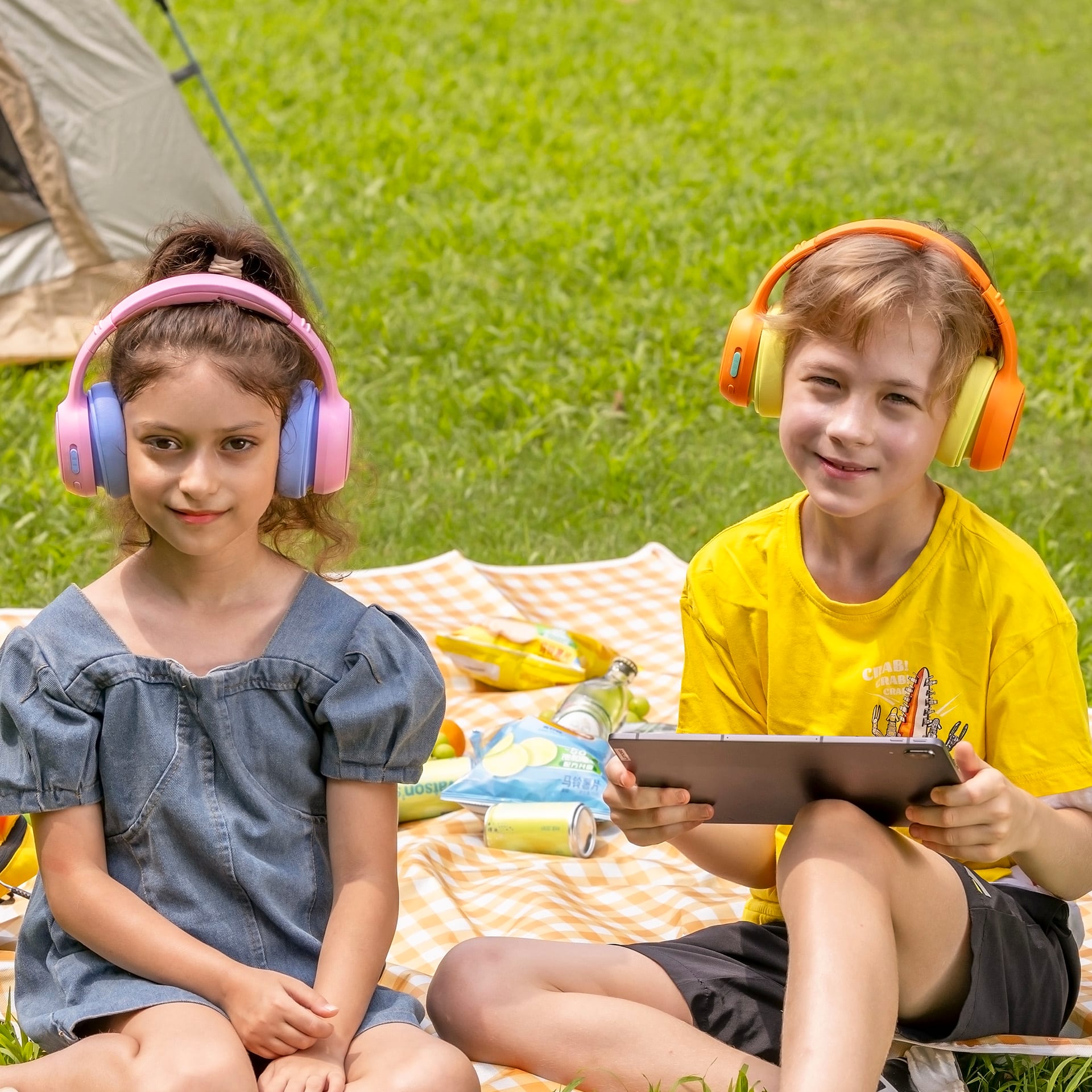 The text on the image reads "Crabs Crabs Crabs".