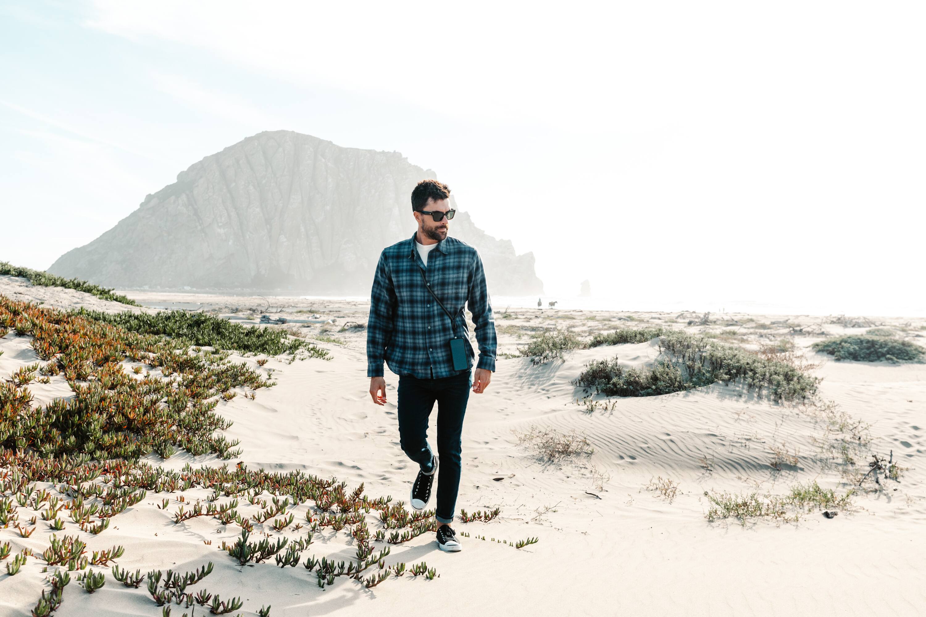 Alt View 16. UAG - Crossbody Lanyard Civilian - Graphite/Black.