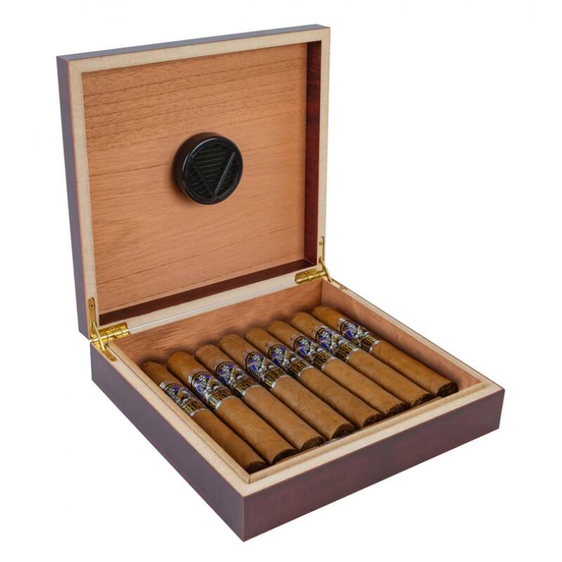 Angle. Prestige - Portable Travel Cigar Humidor (Cherry) - Cherry Finish.