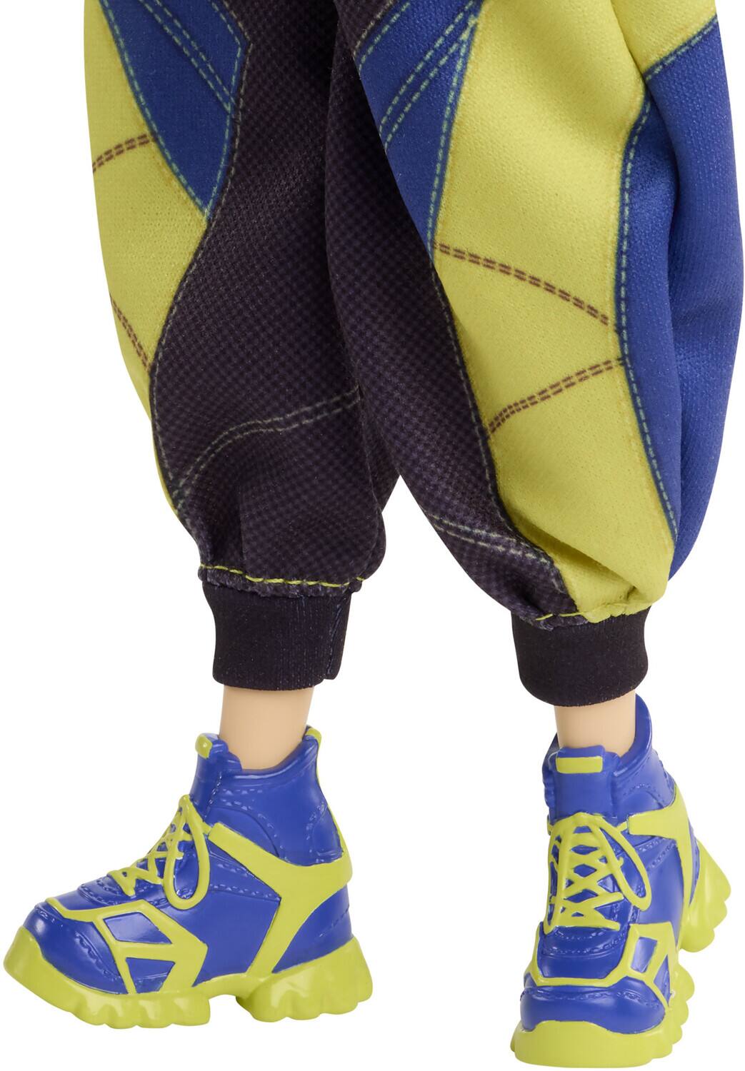 Alt View 4. Mattel - KPop Demon Hunters HUNTR/X: Zoey “How It's Done" Doll (KPDH)   - COLLECTIBLES - Multicolor.