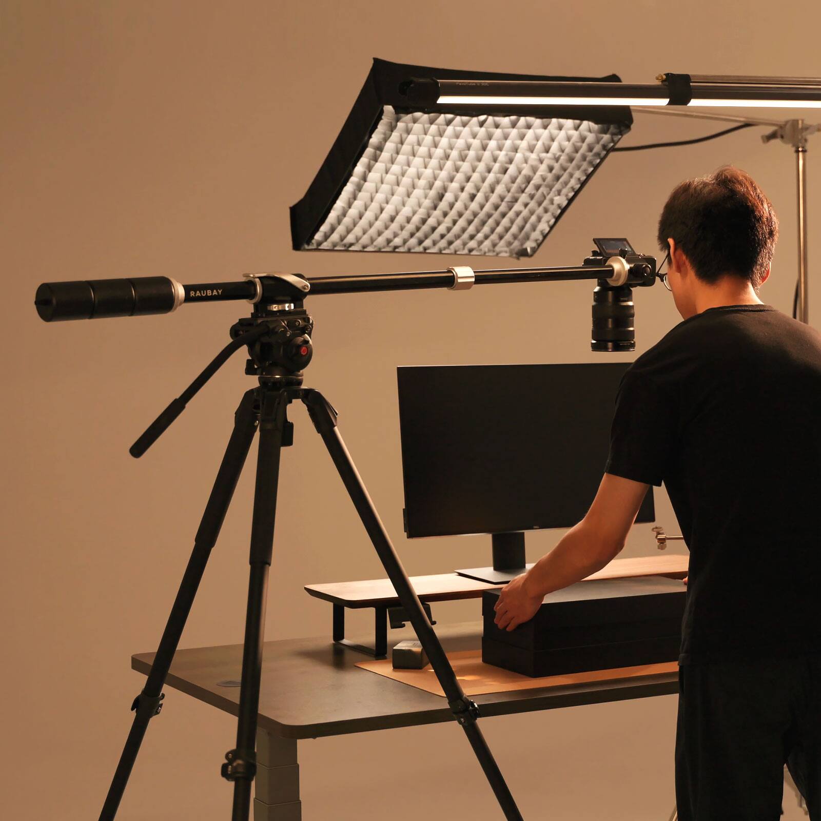 Alt View 2. RAUBAY - Tripod Extension Arm TE01 Fixed Horizontal Boom Arm for Overhead & Top-Down Photography, Heavy-Duty Aluminum - Black.