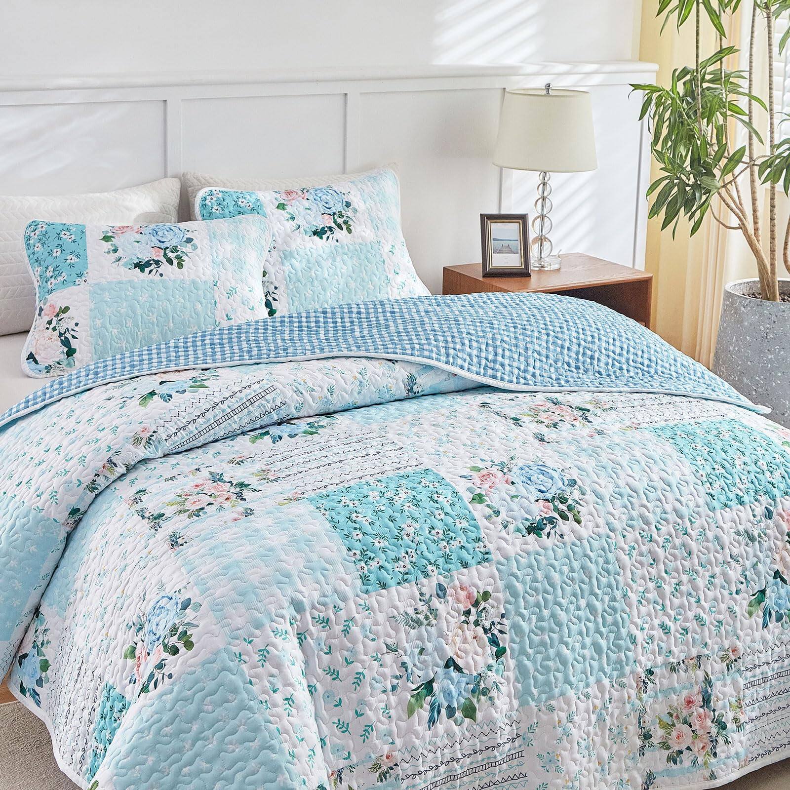 Alt View 2. PARKER SLATER - 3 Pieces Floral Patchwork Quilt Set Queen Blue N White Flowers Design Soft Cozy Microfiber Bedspread Bed Cover For... - Purple-California King-102"x114".