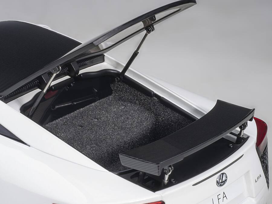 Podcoc Model Lexus LFA Whitest White with Carbon Top 1/18 Model Car by Autoart ...