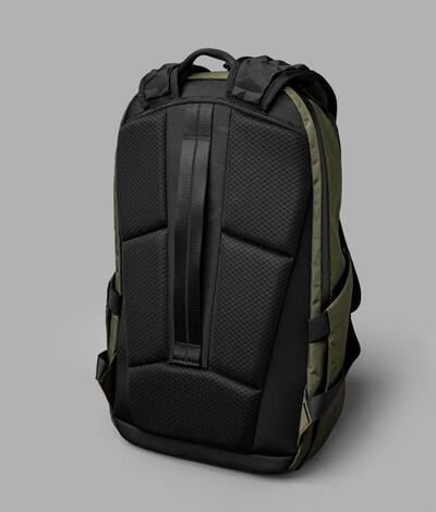backpack for laptops up to 16-inch green black Targus TBB019US Spruce EcoSmart 17",black featured organization while being surprisingly lightweight Elements Backpack Pro | ALPAKA