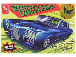 AMT - Skill 2 Model Kit Black Beauty "The Green Hornet" (1966–1967) TV Series with Green Hornet and Kato Figures 1/25 Scale - Multi