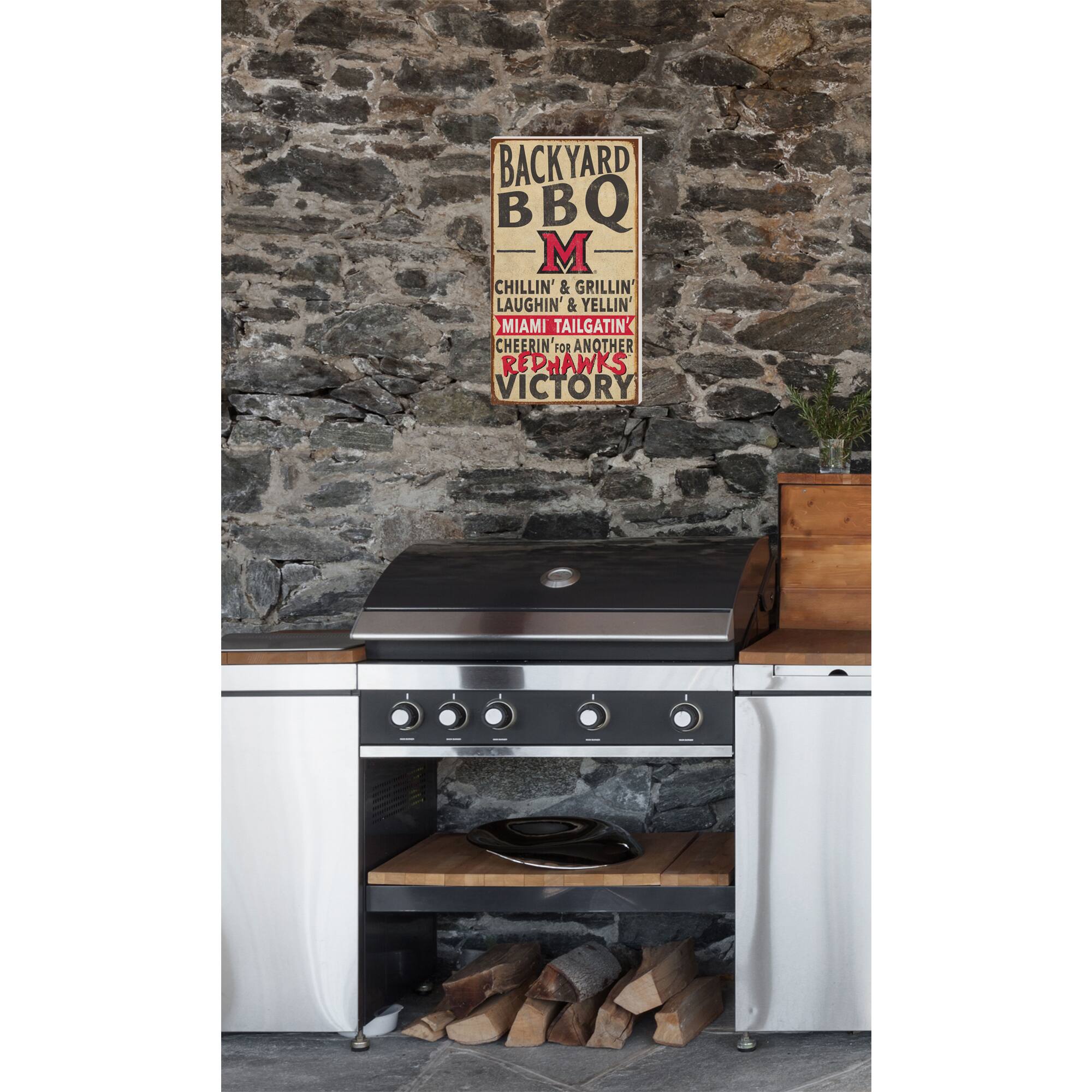 BACKYARD BBQ  
M  
CHILLIN' & GRILLIN'  
LAUGHIN' & YELLIN'  
MIAMI TAILGATIN'  
CHEERIN' FOR ANOTHER  
REPHAWKS VICTORY