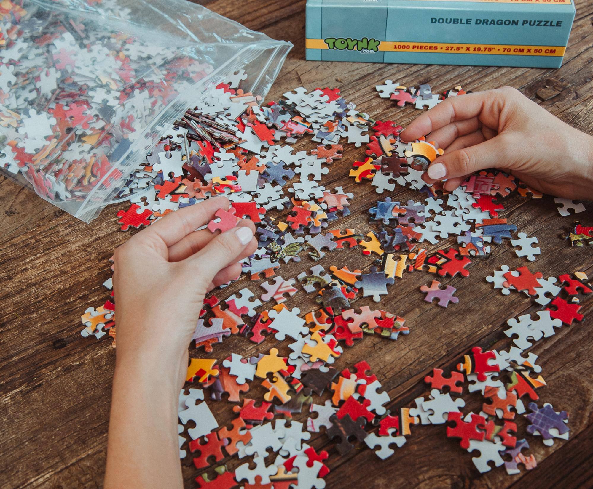 - DOUBLE DRAGON PUZZLE
- TOYINK
- 1000 PIECES
- 27.5 x 19.75
- 70 CM x 50 CM