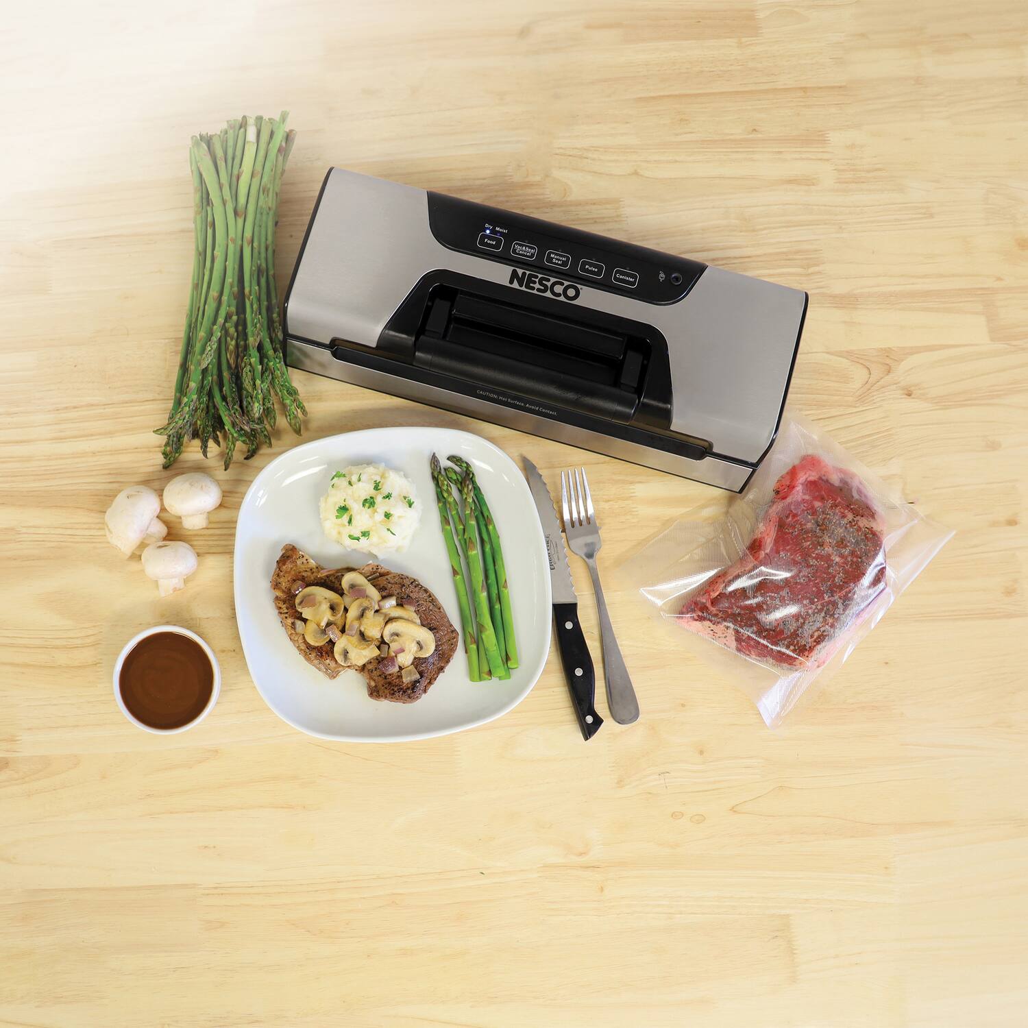 Alt View 1. Nesco - 120-Watt Deluxe Vacuum Sealer VS-15S - Silver.