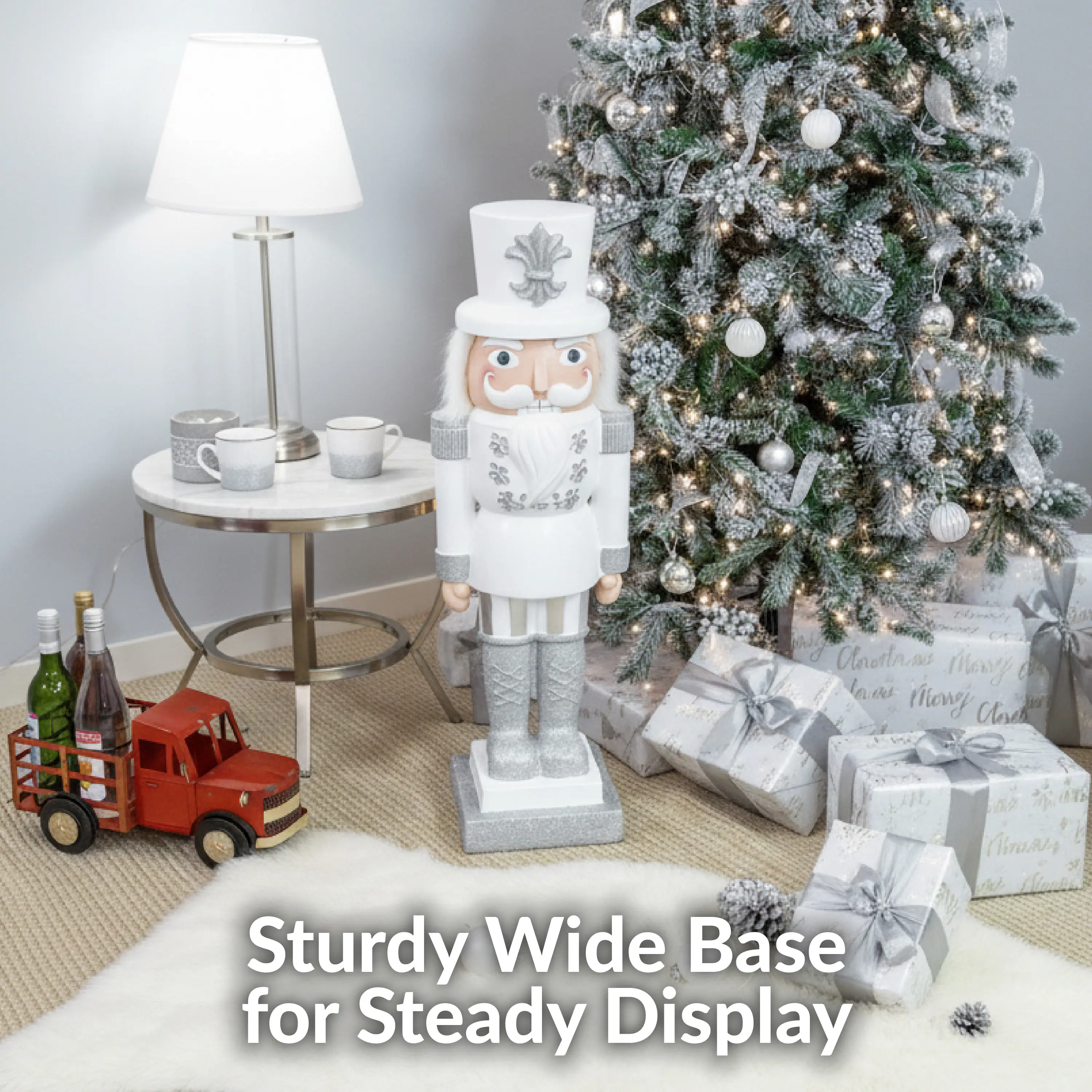 Sturdy Wide Base for Steady Display