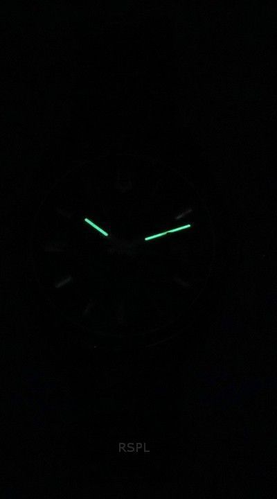 Angle. Bulova - Surveyor Automatic 21 Jewels 96B429 Mens Watch Stainless Steel Green Dial - Silver.