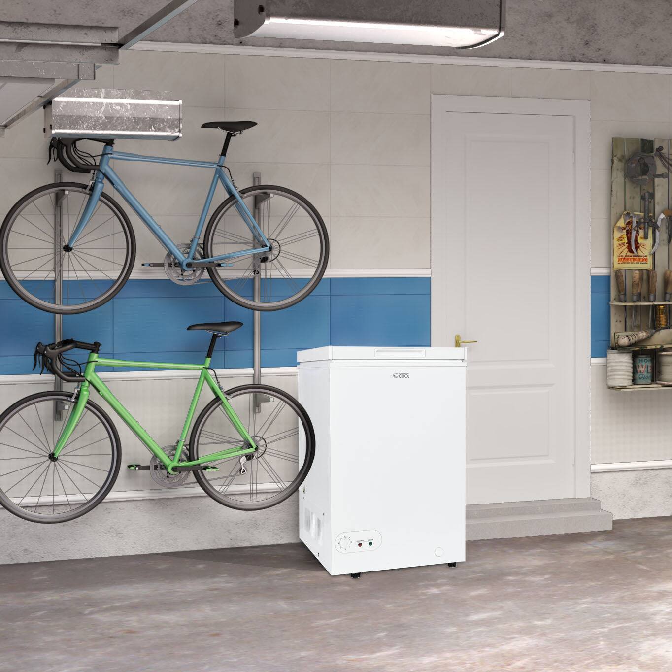 Alt View 1. Commercial Cool - Commercial Cool 3.5 Cu. Ft. Chest Freezer, CCFE356, White - White.