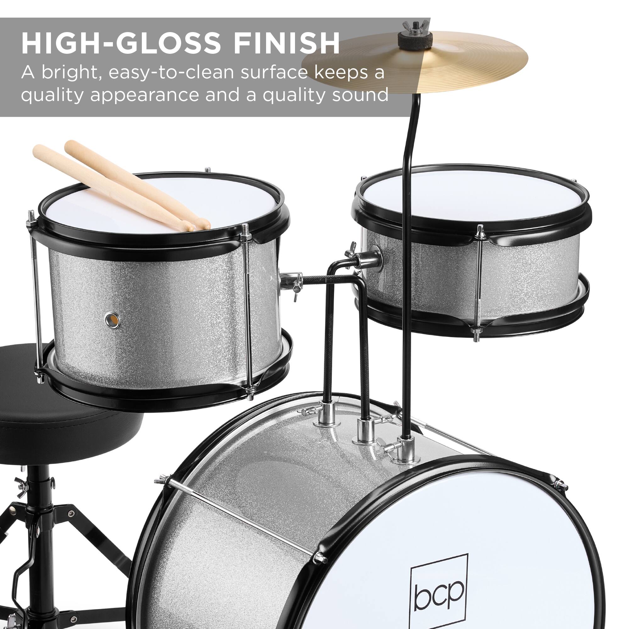 HIGH-GLOSS FINISH  
A bright, easy-to-clean surface keeps a quality appearance and a quality sound