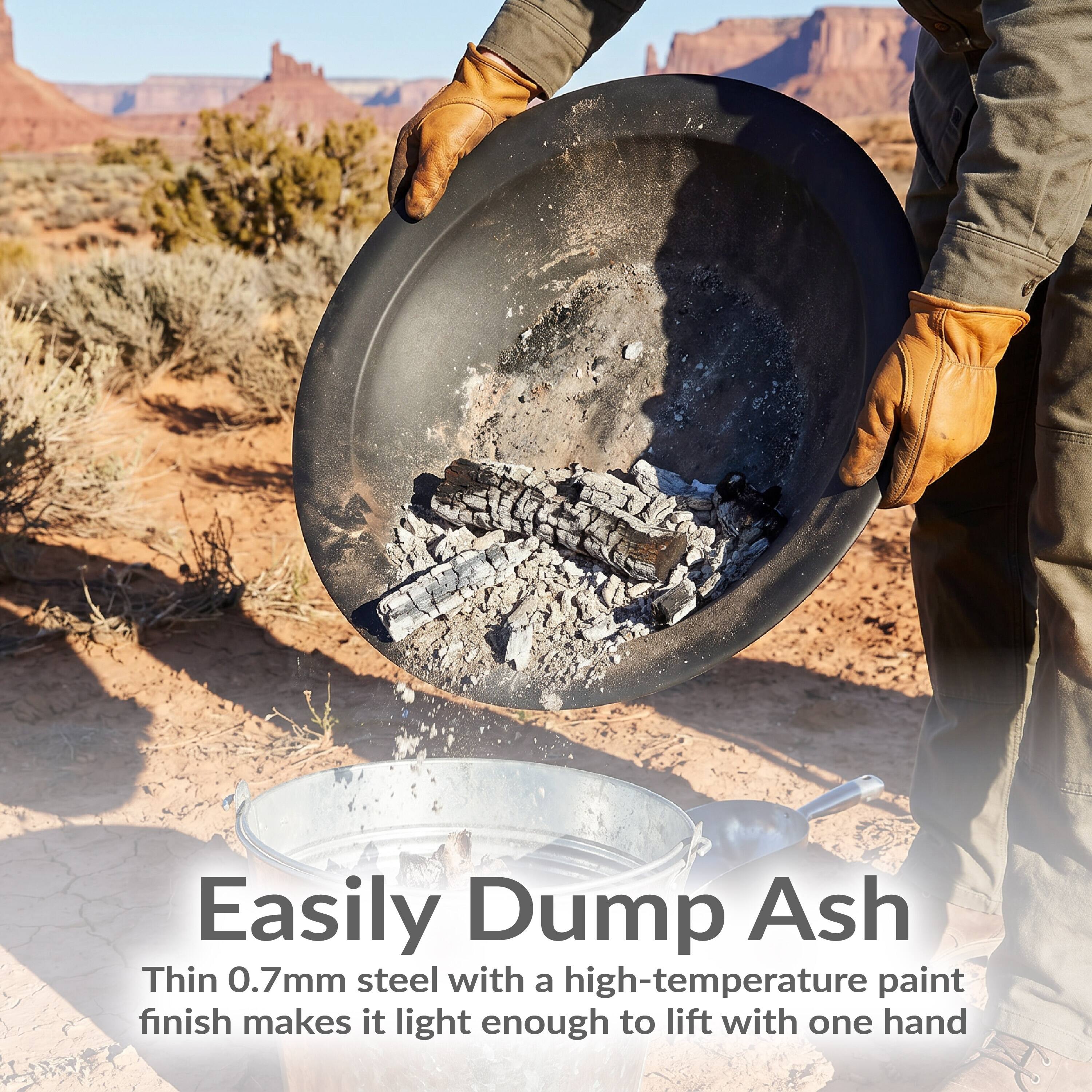 Easily Dump Ash

Thin 0.7mm steel with a high-temperature paint finish makes it light enough to lift with one hand
