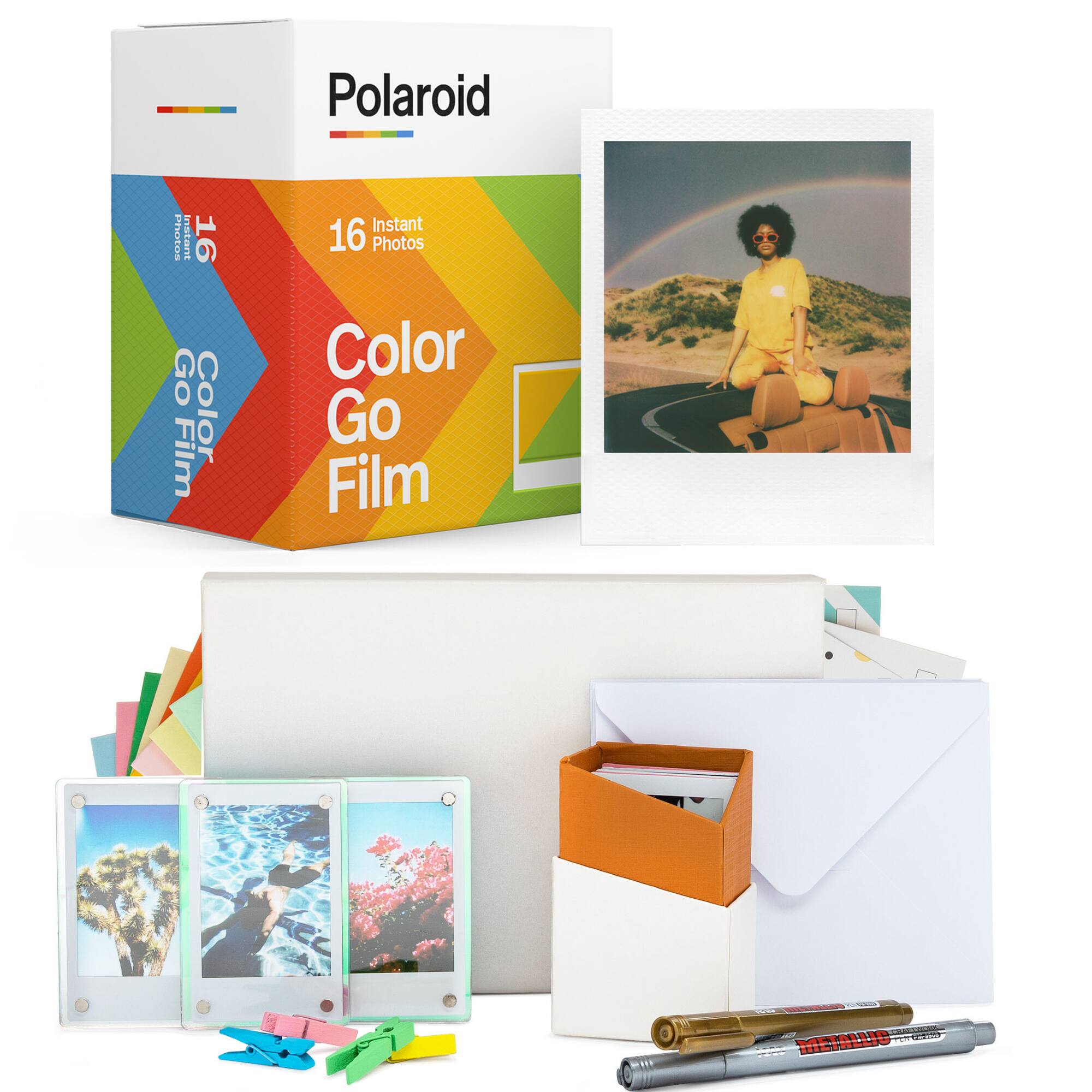 Polaroid  
16 Instant Photos  
Color Go Film  

Color Go Film  
16 Photos  

METALLIC