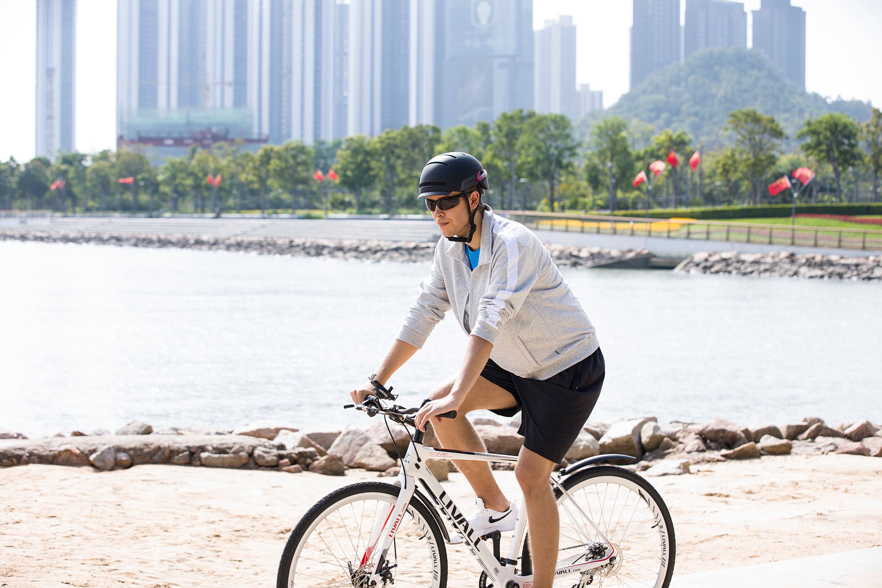 UVALL OR SON LIVALI MPLE 112 T MPLE - ad ri/ S/LIMDILUE