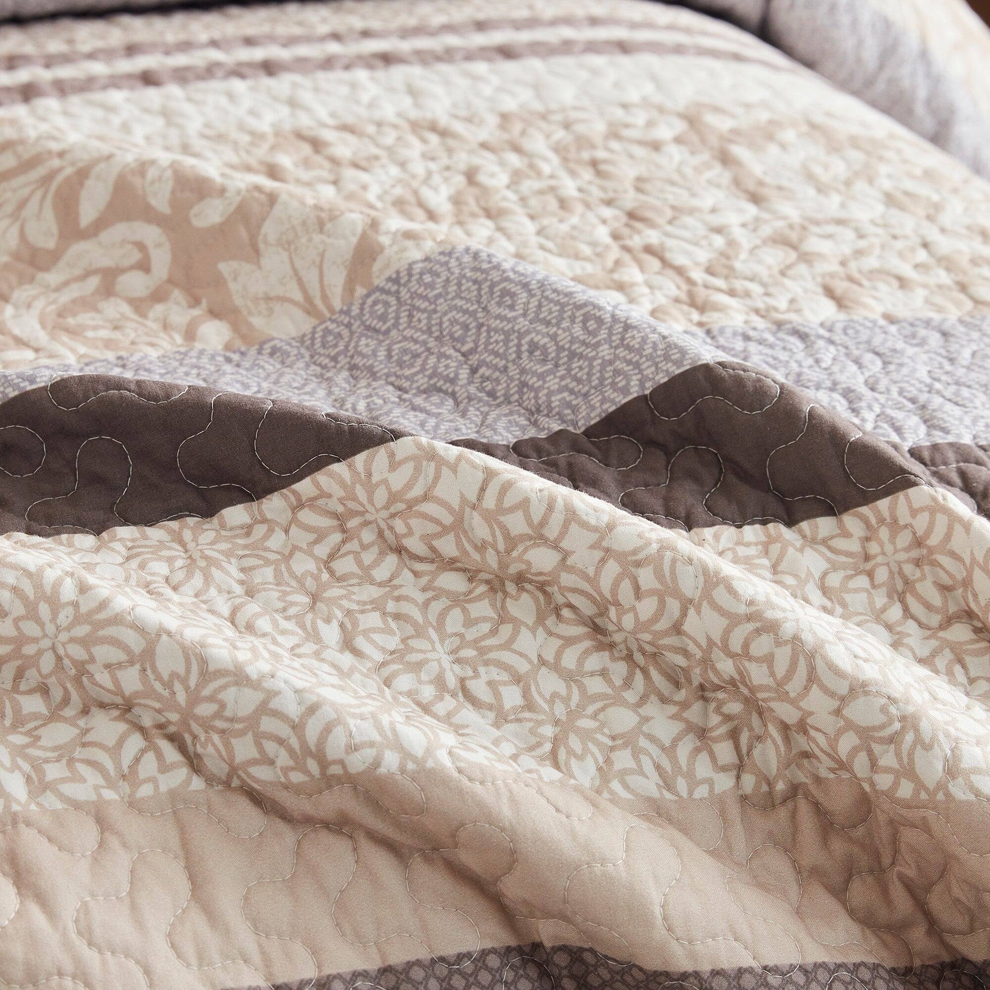 Alt View 4. MarCielo - Marcielo 3 Piece Traditional Floral Cotton Quilt Bedspread Set - Neutral Color.