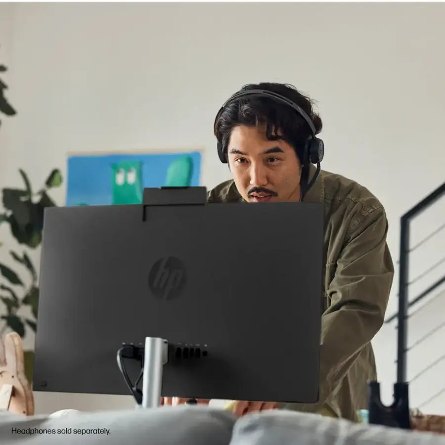 The text on the image reads "hp Headphones sold separately."