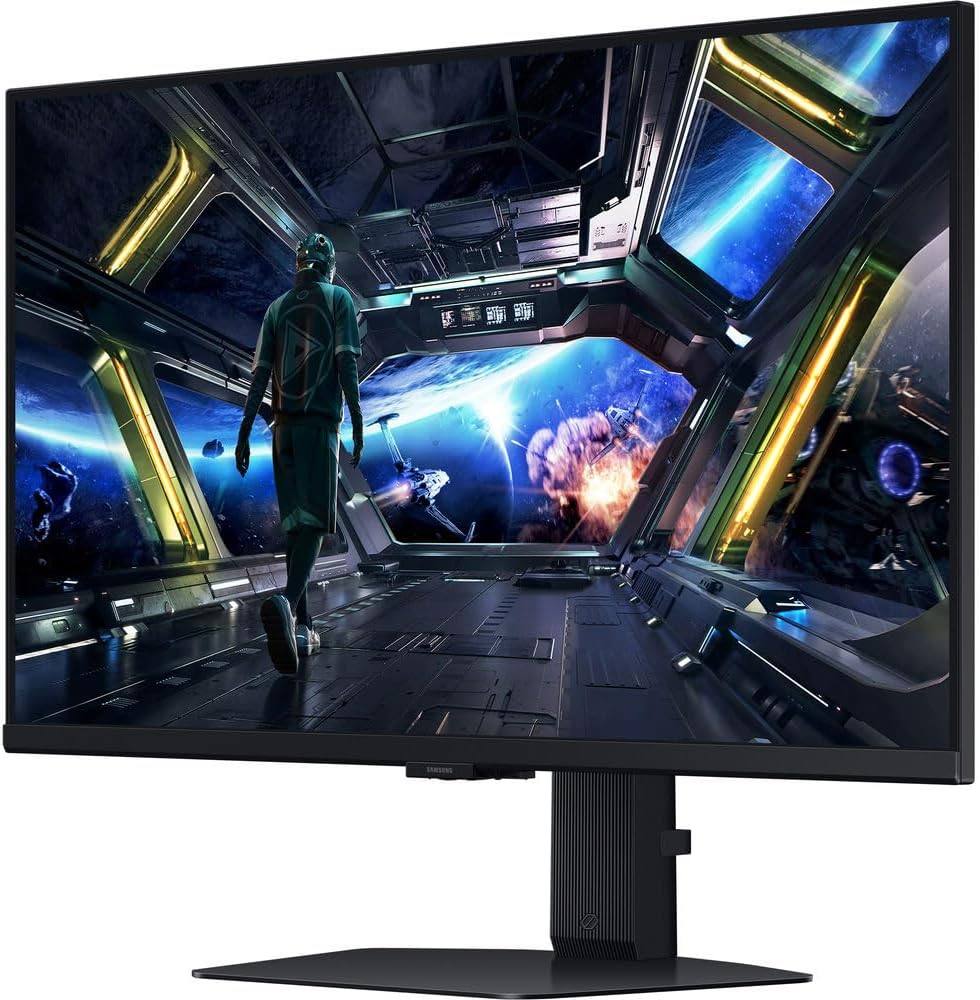 Left. Samsung - Samsung Odyssey G7 (G70D) 32" 4K UHD Monitor, AMD FreeSync, 1ms Response Time, HDMI & DKZ Hub, Black (LS32DG702ENXZA) - Black.