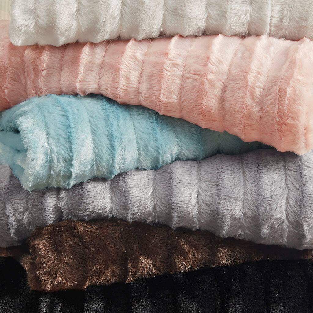 Alt View 2. Gracie Mills - Gracie Mills Wilfred Long Faux Fur Throw Blanket - Grey.