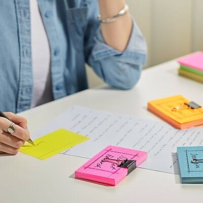 The text on the image appears to be a bit unclear, but based on the context and common usage, it seems to be related to planning or organizing. Here is a possible grouping and correction:

- PAi M Pin
- PAi M Pin

It looks like there might be a repetition or a typo. If "PAi M Pin" is a specific term or acronym, it should be clarified. Otherwise, it might be a mistake. If it's meant to be "Plan My Pin," that would make more sense in the context of planning or organizing tasks.