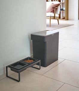 Yamazaki Home - Airtight Pet Food Container (15 lbs.) - Black