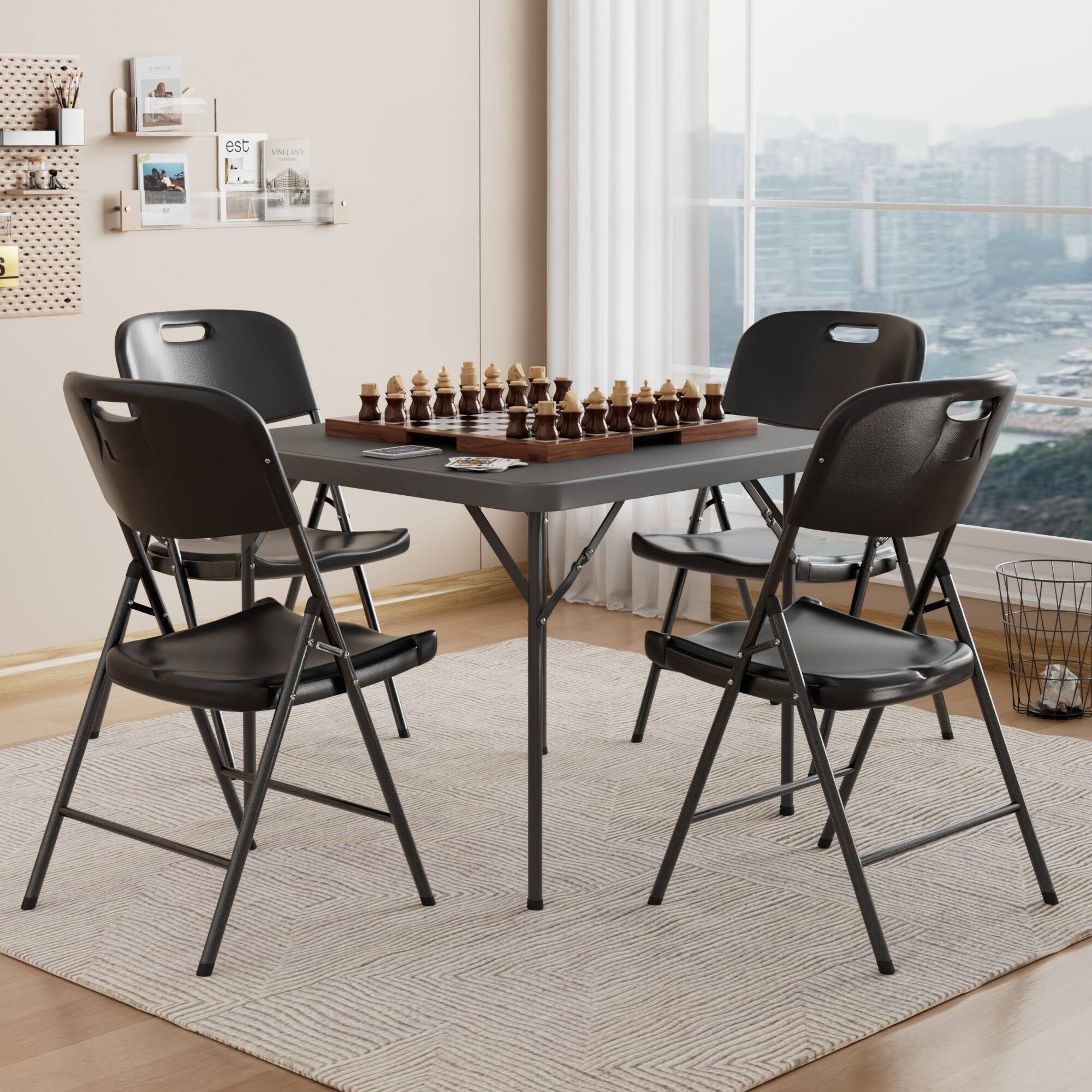 est MILANO  
est MILANO