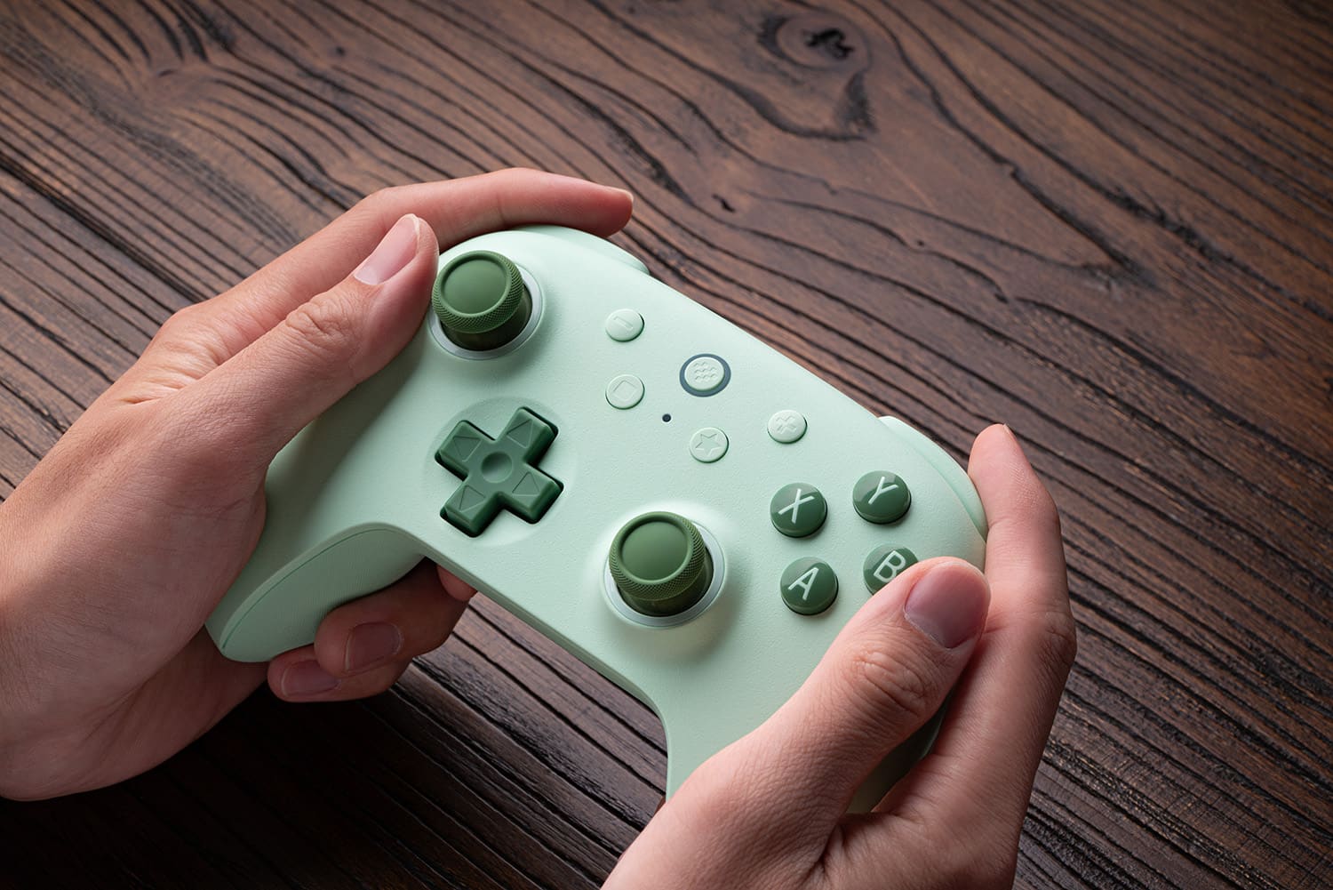 Alt View 19. 8BitDo - Ultimate 2C Wireless Controller for Android and Windows with Hall Effect Joysticks - Green.