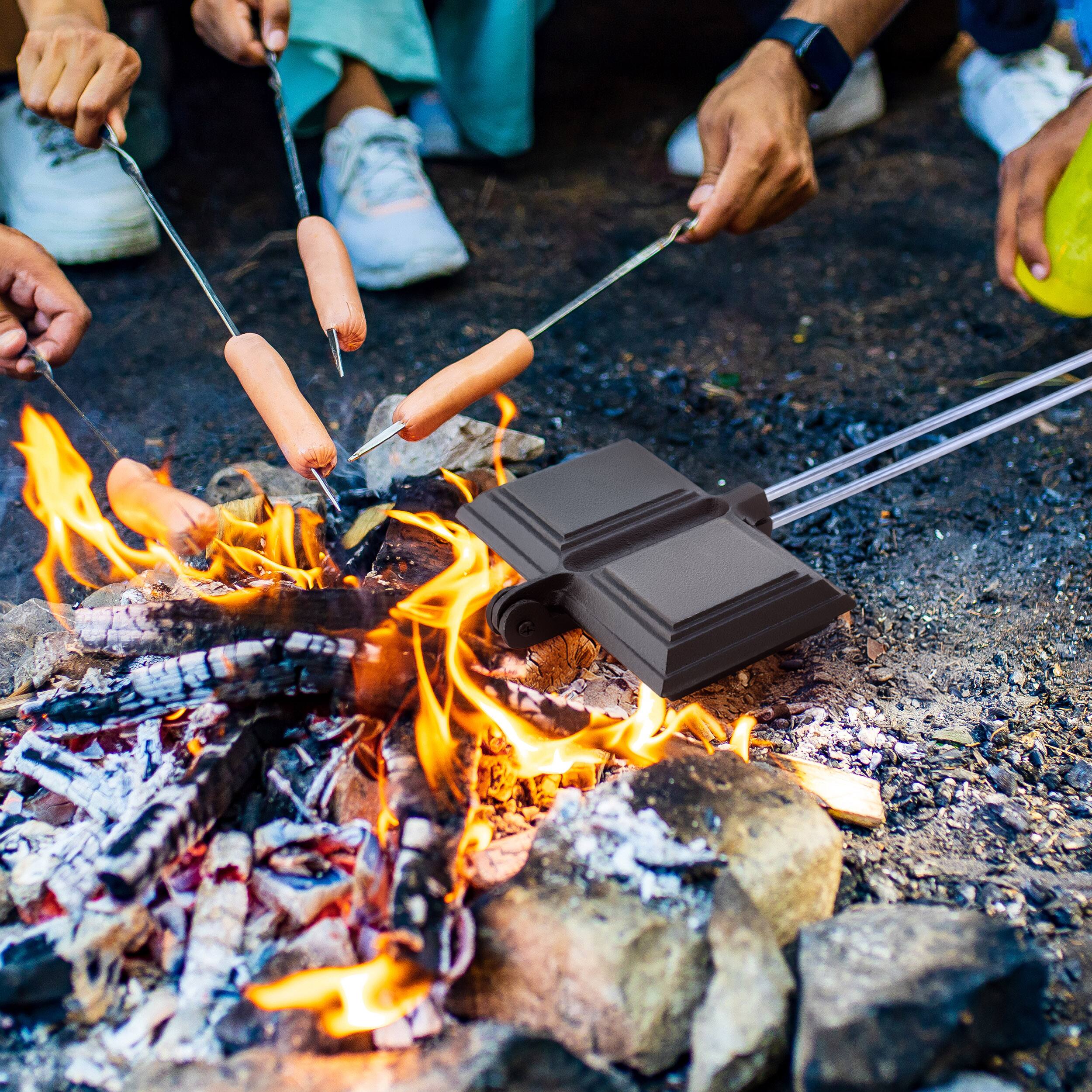 Alt View 5. Mega Chef - Megachef 8.26 Inch Cast Iron Pie Iron Outdoor/Camping Cookware with Long Handle - Black.