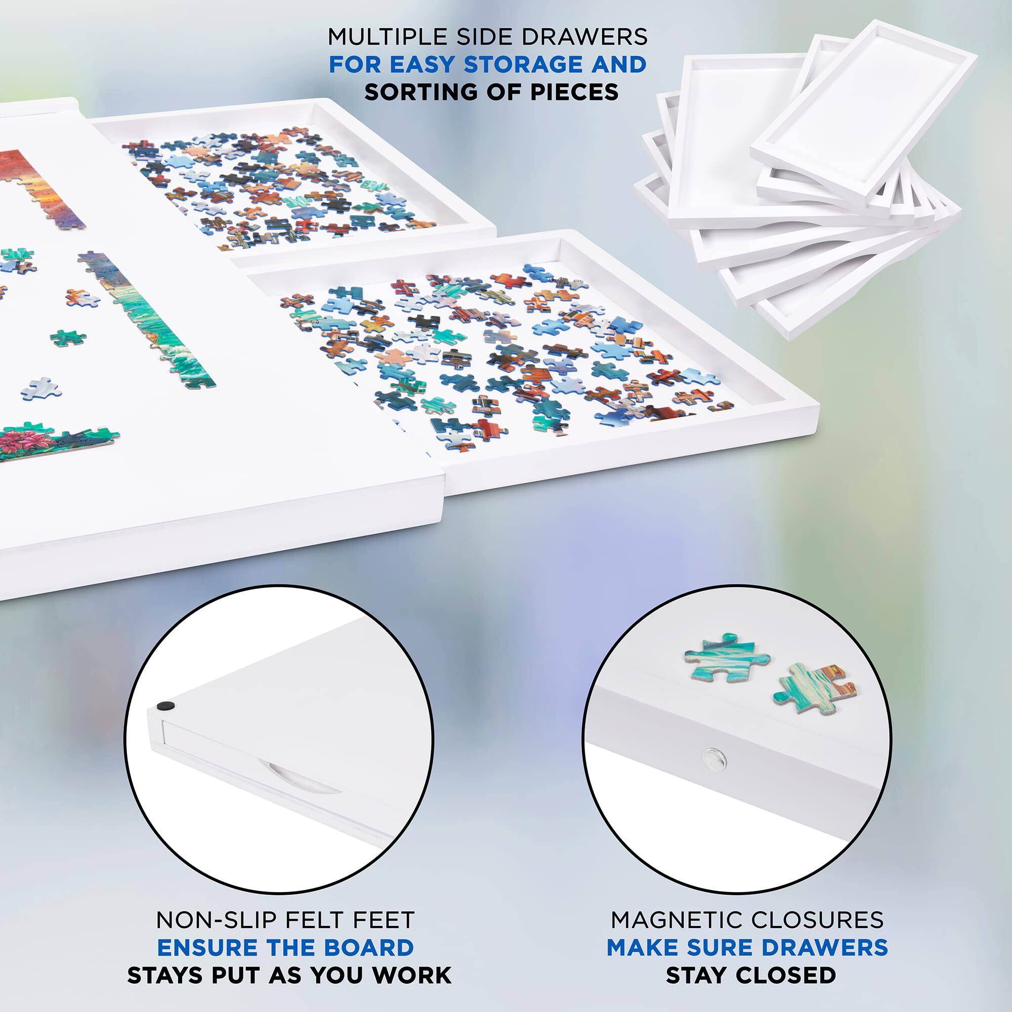 MULTIPLE SIDE DRAWERS FOR EASY STORAGE AND SORTING OF PIECES
NON-SLIP FELT FEET ENSURE THE BOARD STAYS PUT AS YOU WORK
MAGNETIC CLOSURES MAKE SURE DRAWERS STAY CLOSED