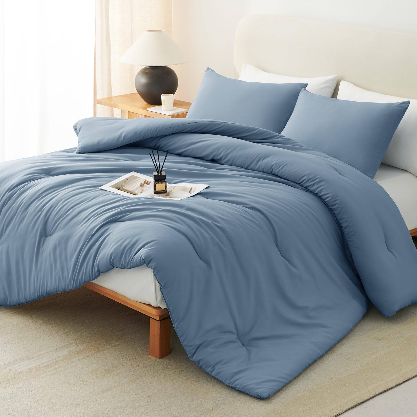 VEGA AUTOMOTIVE - Grayish Blue Ultra-Soft Microfiber Comforter Set 3pc Breathable All-Season Down Alternative - Grayish Blue Oversized King