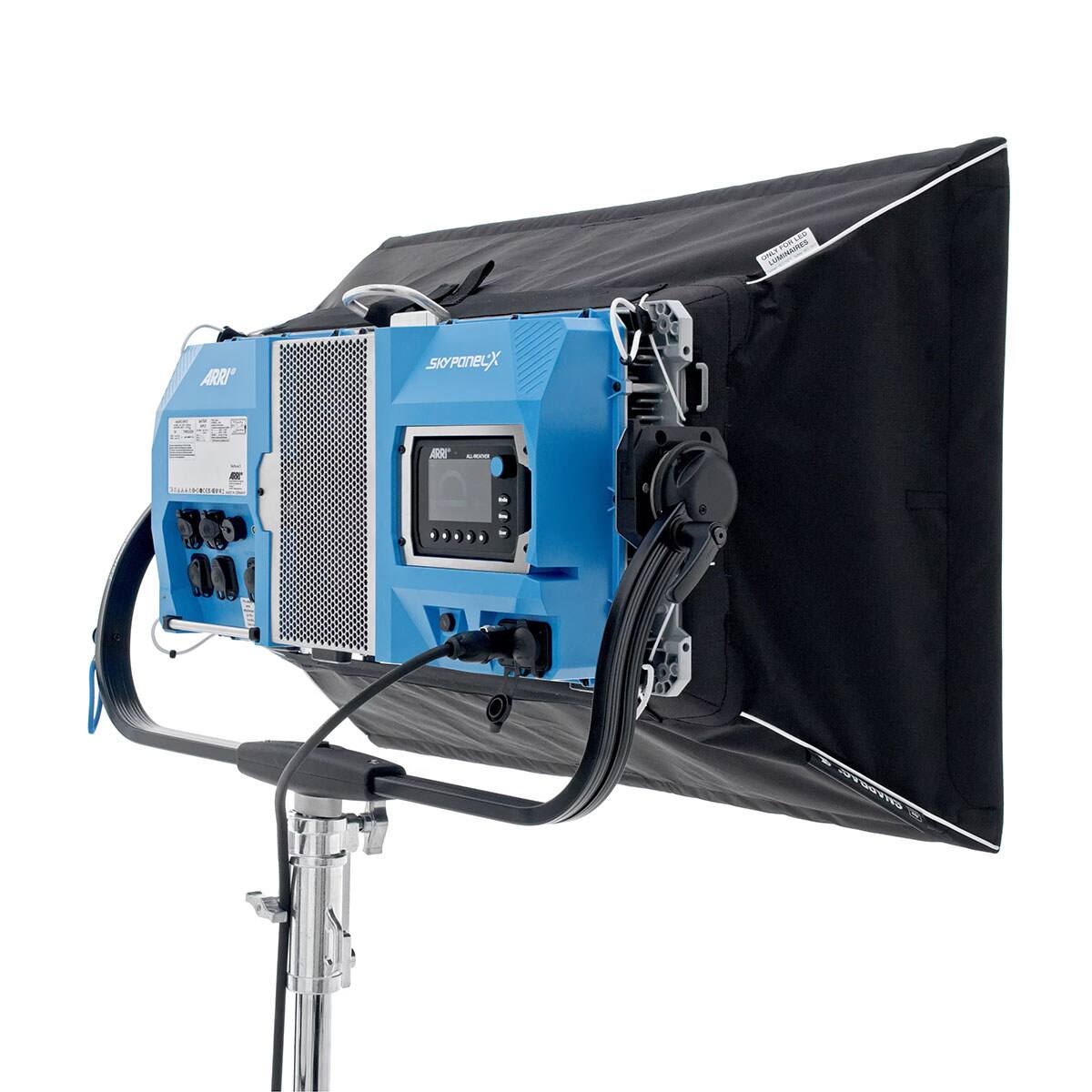 LUMINAMES  
ARRI  
SKYPANELX  
ARGY  
cem  
CHYOOTC