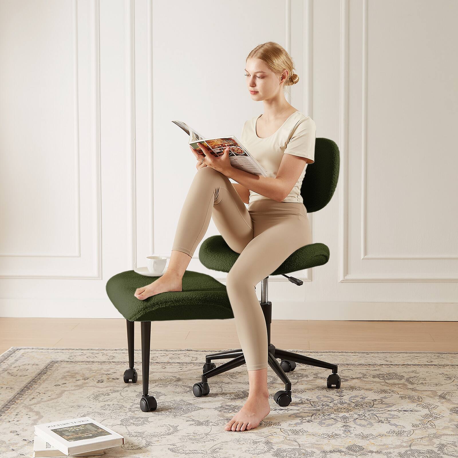 The text on the image is:

"KARL LAGERFELD"