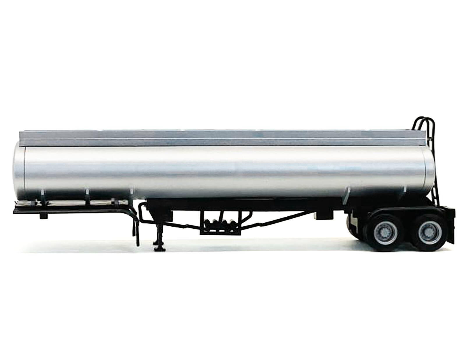 Angle. Promotex - Elliptical Tanker Trailer Silver 1/87 (HO) Plastic Model by Promotex - Silver.