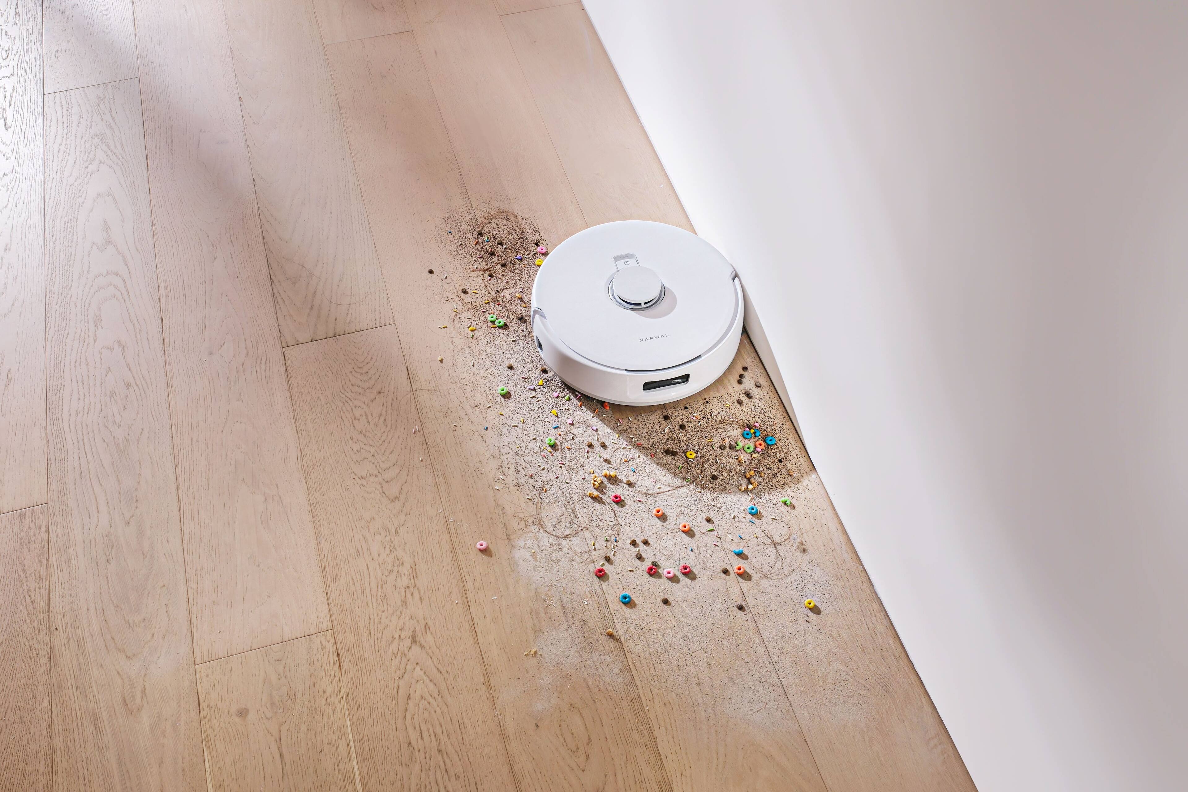 Alt View 15. Narwal - Narwal Freo Pro Bonus Pack Robot Vacuum, Extra Floor Cleaning Tablet, ZeroTangling Brush, Auto Mop Washing - White.