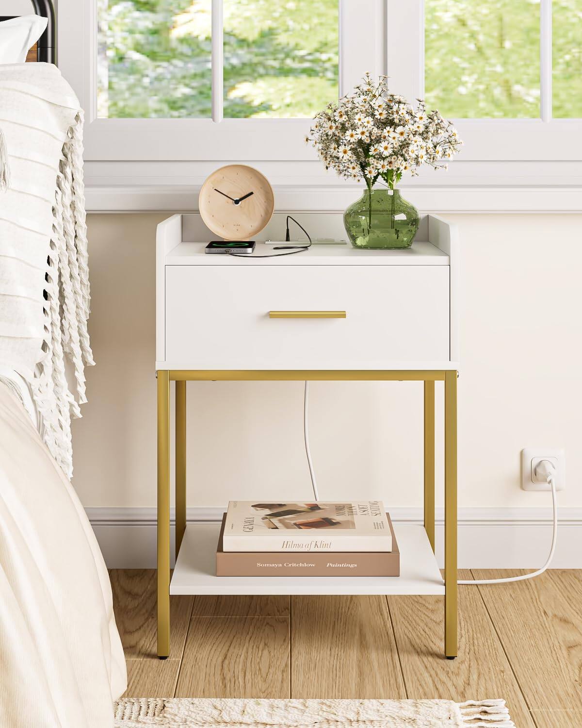 GEVEL  
Hilma af Klint  
SEATY 11  
Norraga  
Critehlow  
Paintings